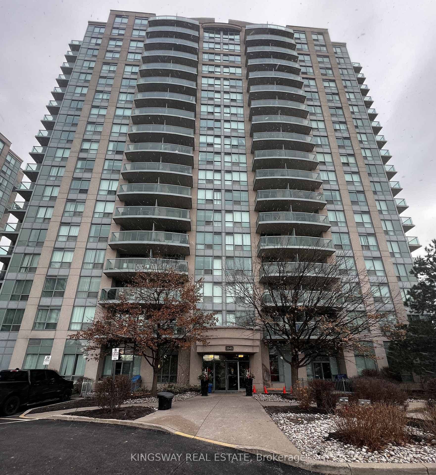 2545 Erin Centre Boulevard Unit 809 photo 1
