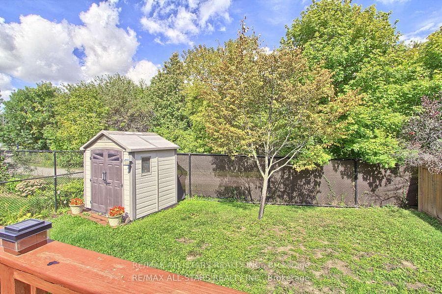 16 James Ratcliff Avenue photo 6