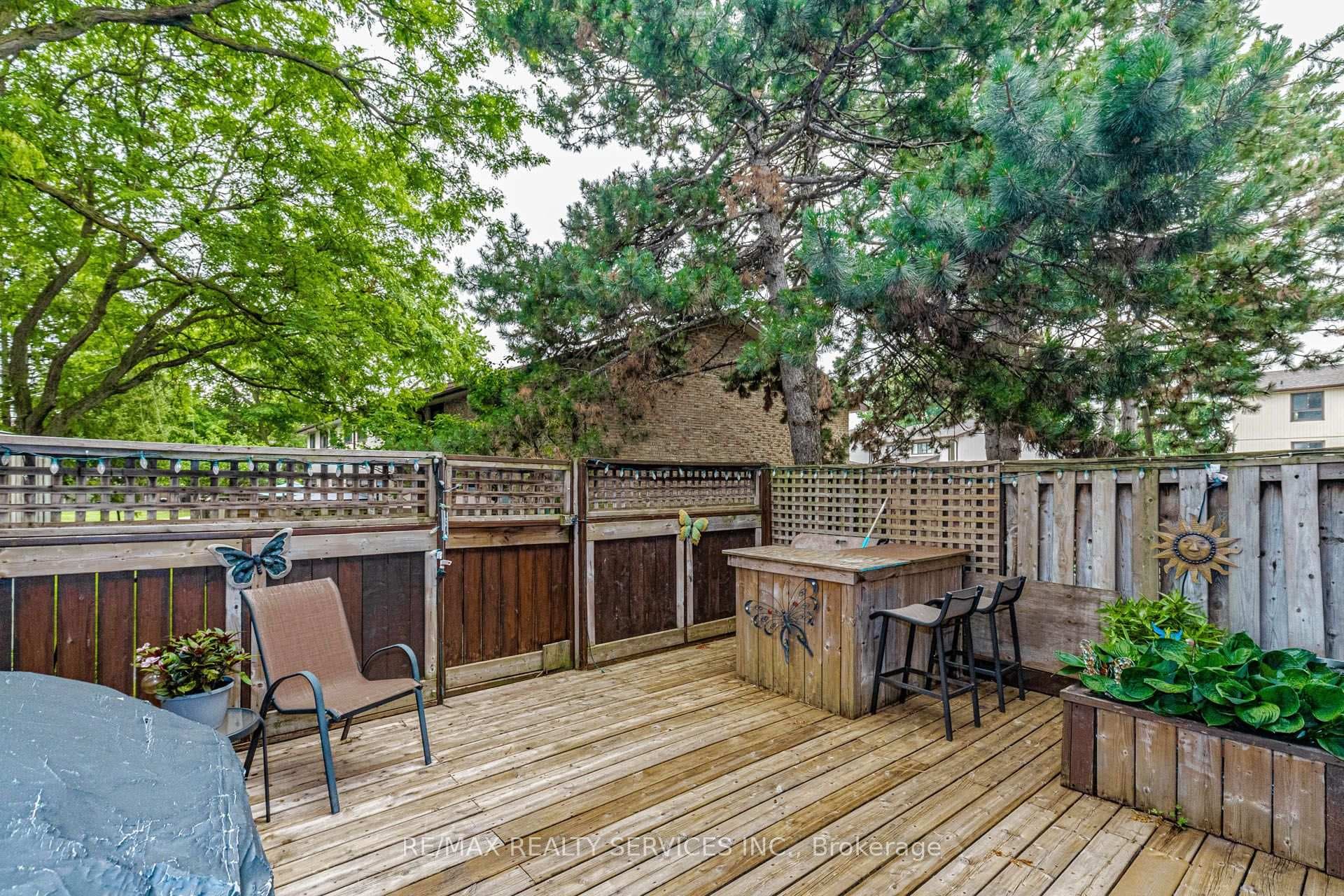 47 Dawson Crescent photo 29