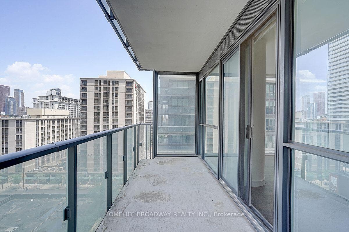 15 Grenville Street Unit 909 photo 9