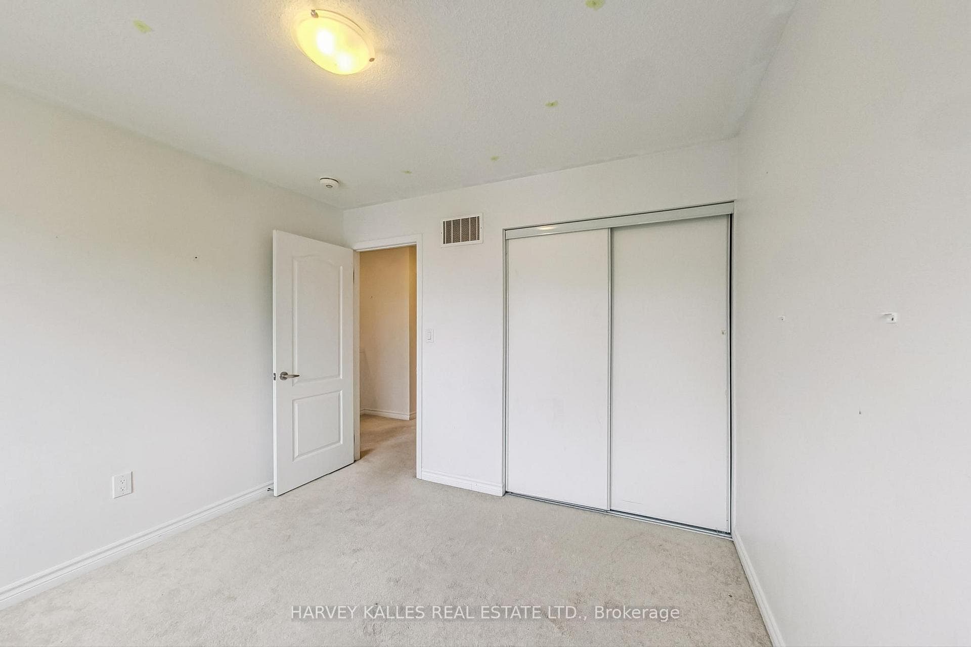 439 Grey Landing Drive photo 33