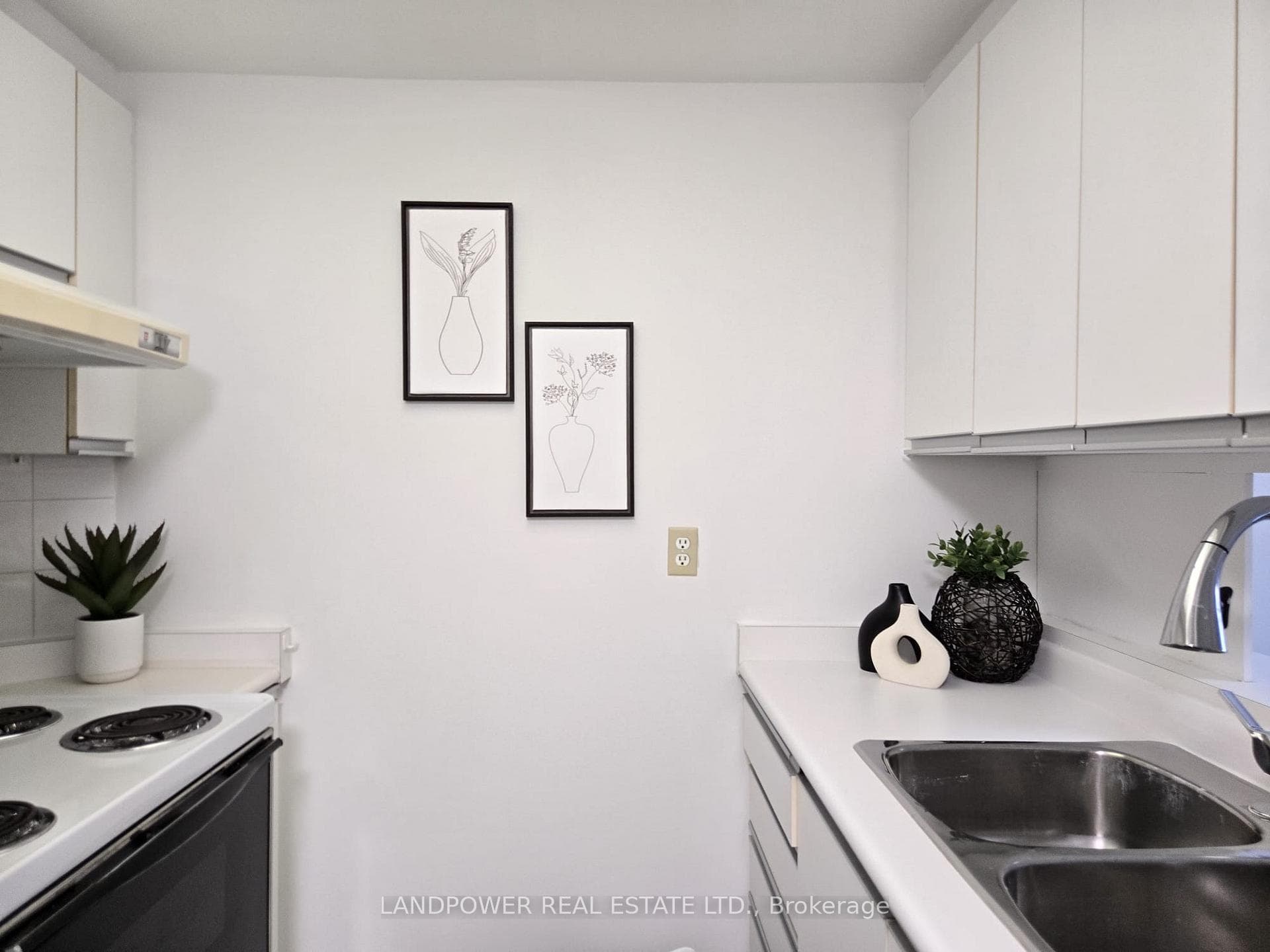 7 Bishop Avenue Unit 1106 photo 7