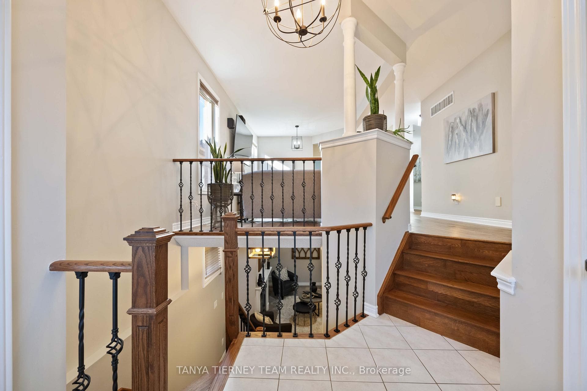 16 Cody Avenue photo 5