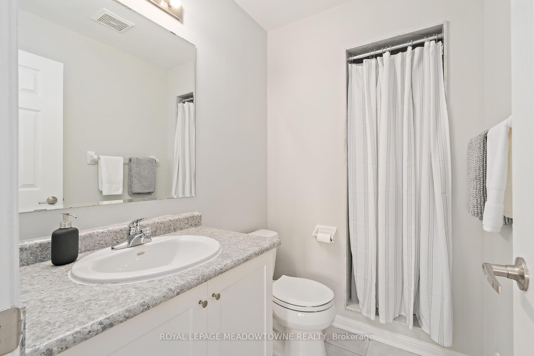 2614 Dashwood Drive Unit 42 photo 27