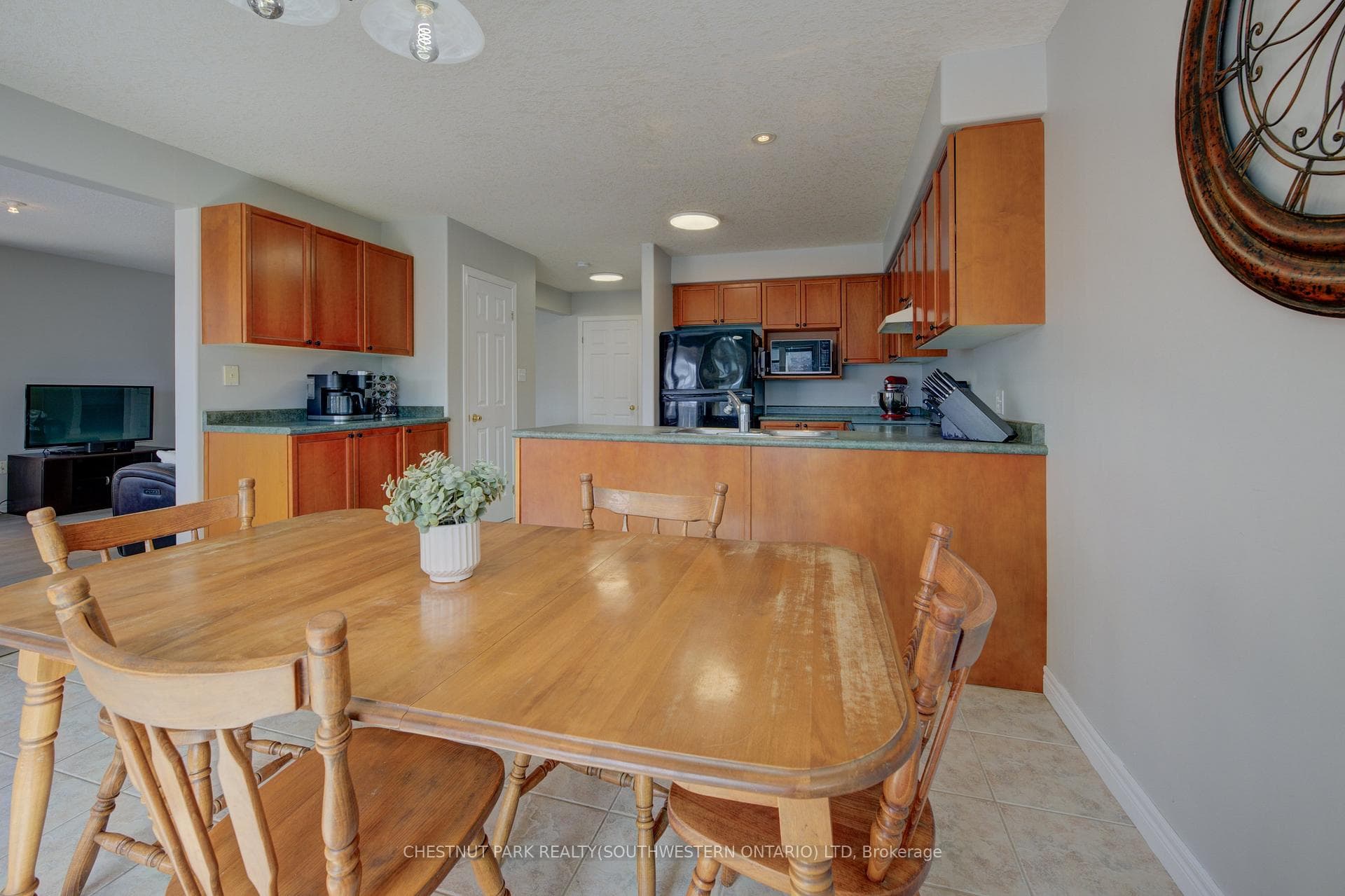 752 Brandenburg Boulevard photo 11