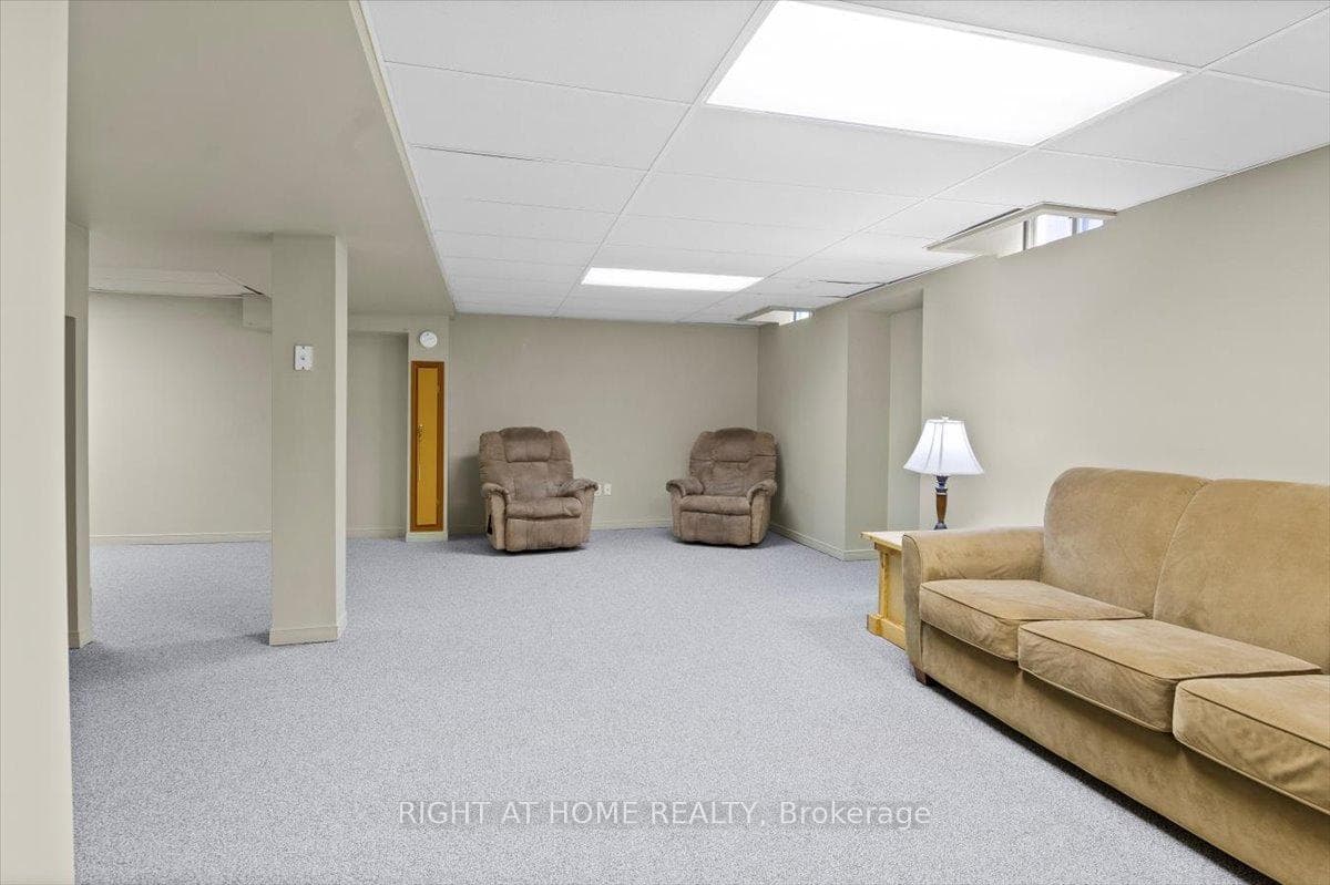 53 Rollo Drive photo 32