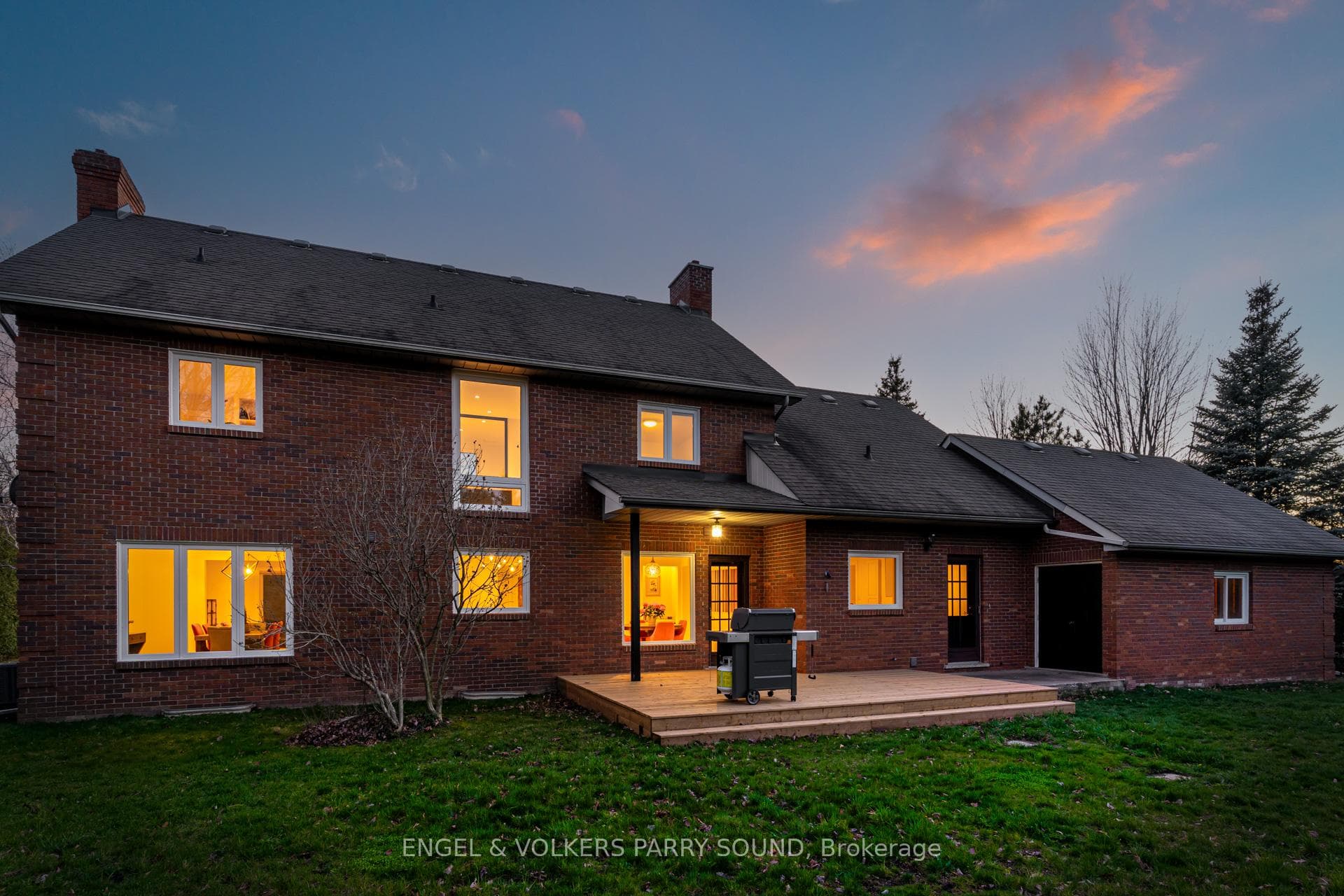 18 Chantelay Crescent photo 34