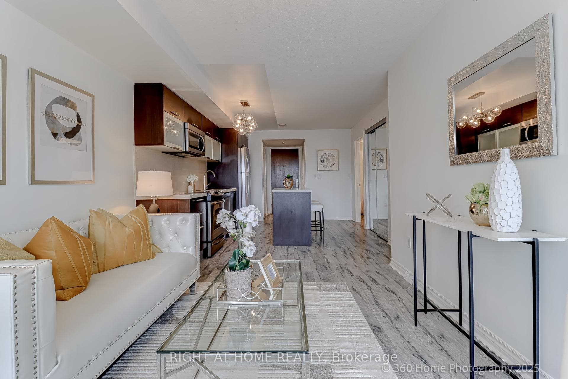 386 Yonge Street Unit 2513 photo 16