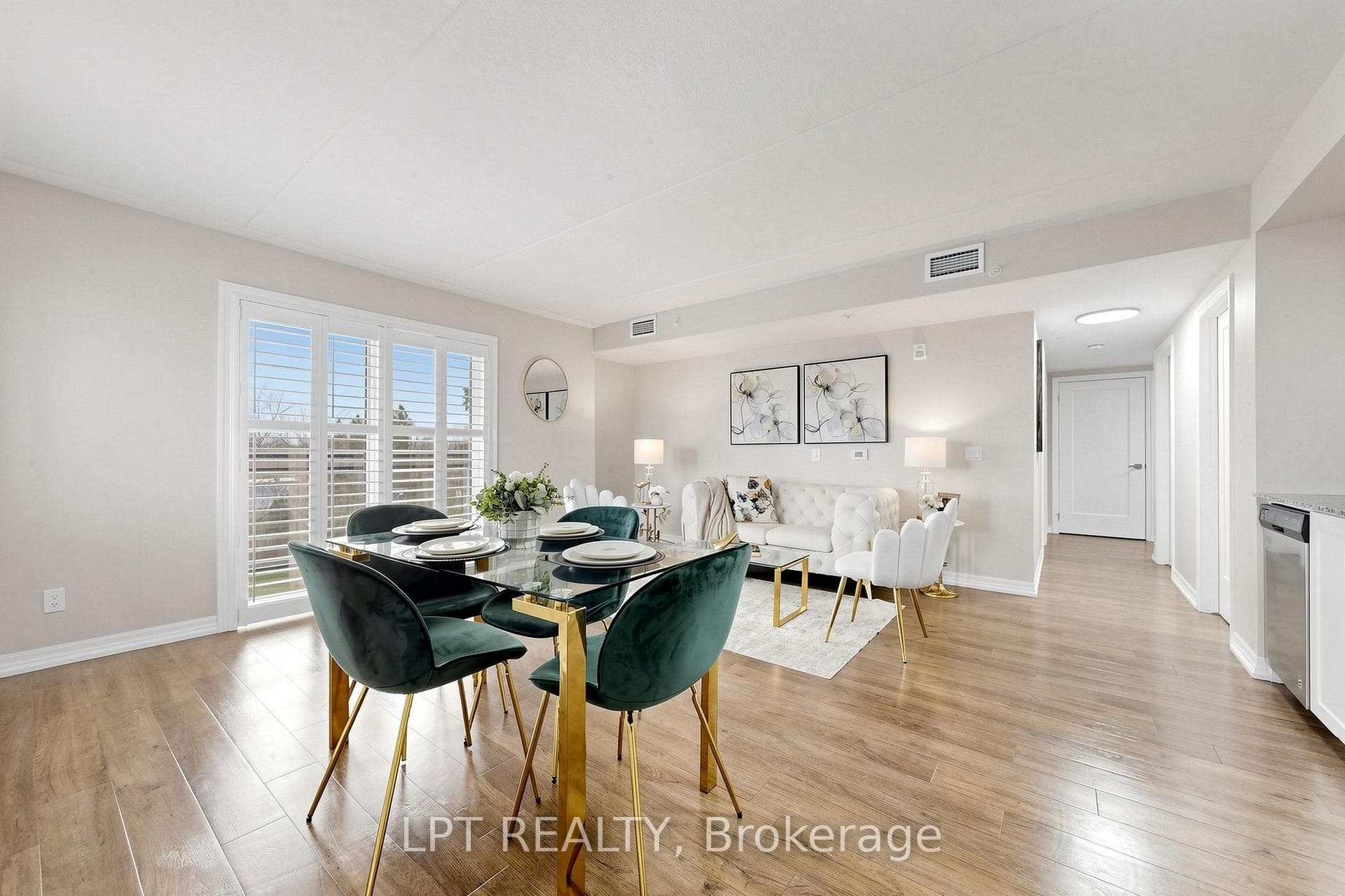 104 Summit Ridge Drive Unit 302 photo 21