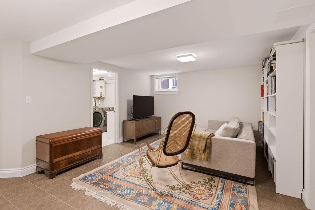 94 Marlborough Avenue photo 36