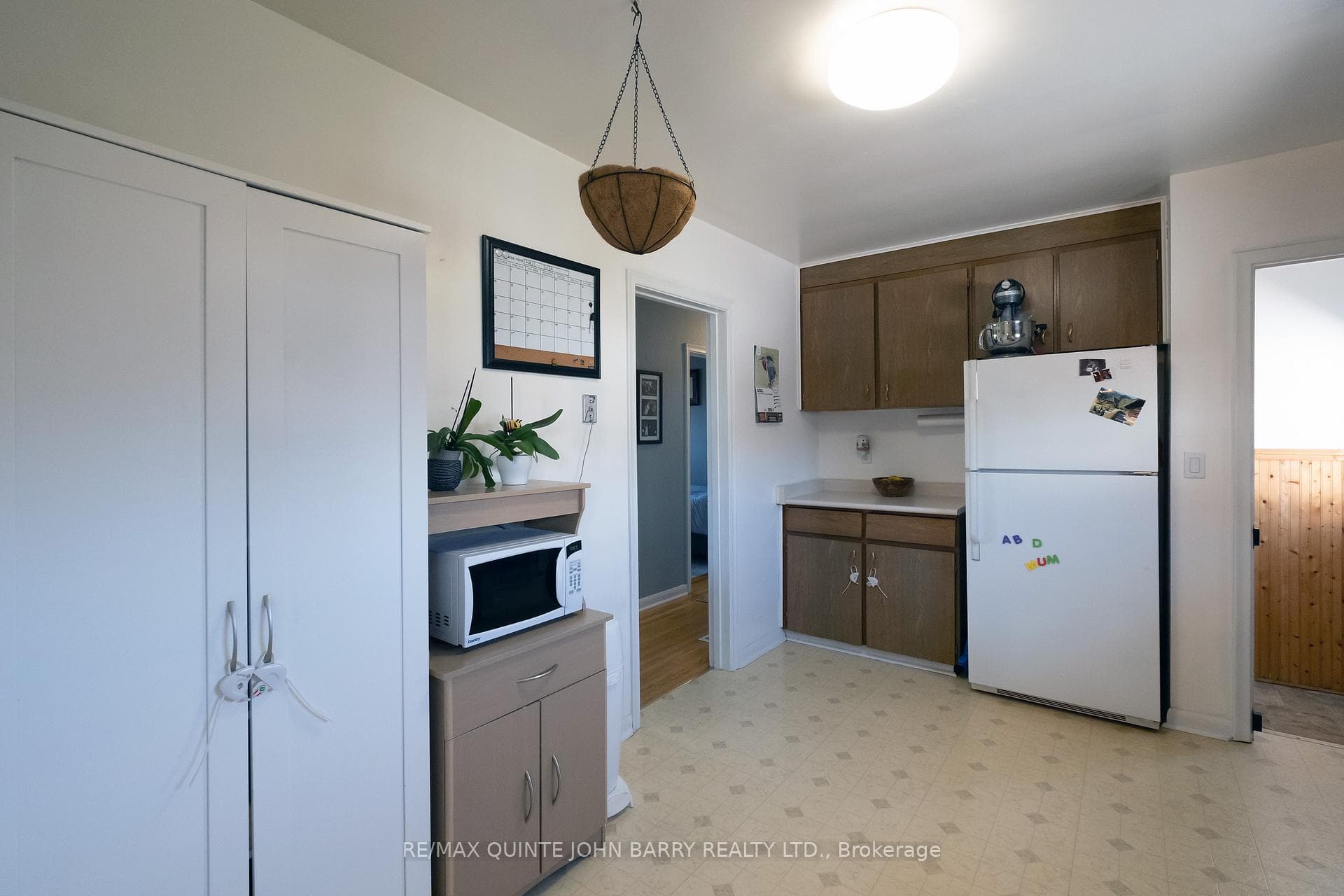 37 Scott Avenue photo 14