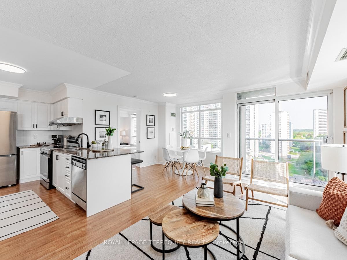 225 Wellesley Street Unit 1112 photo 12