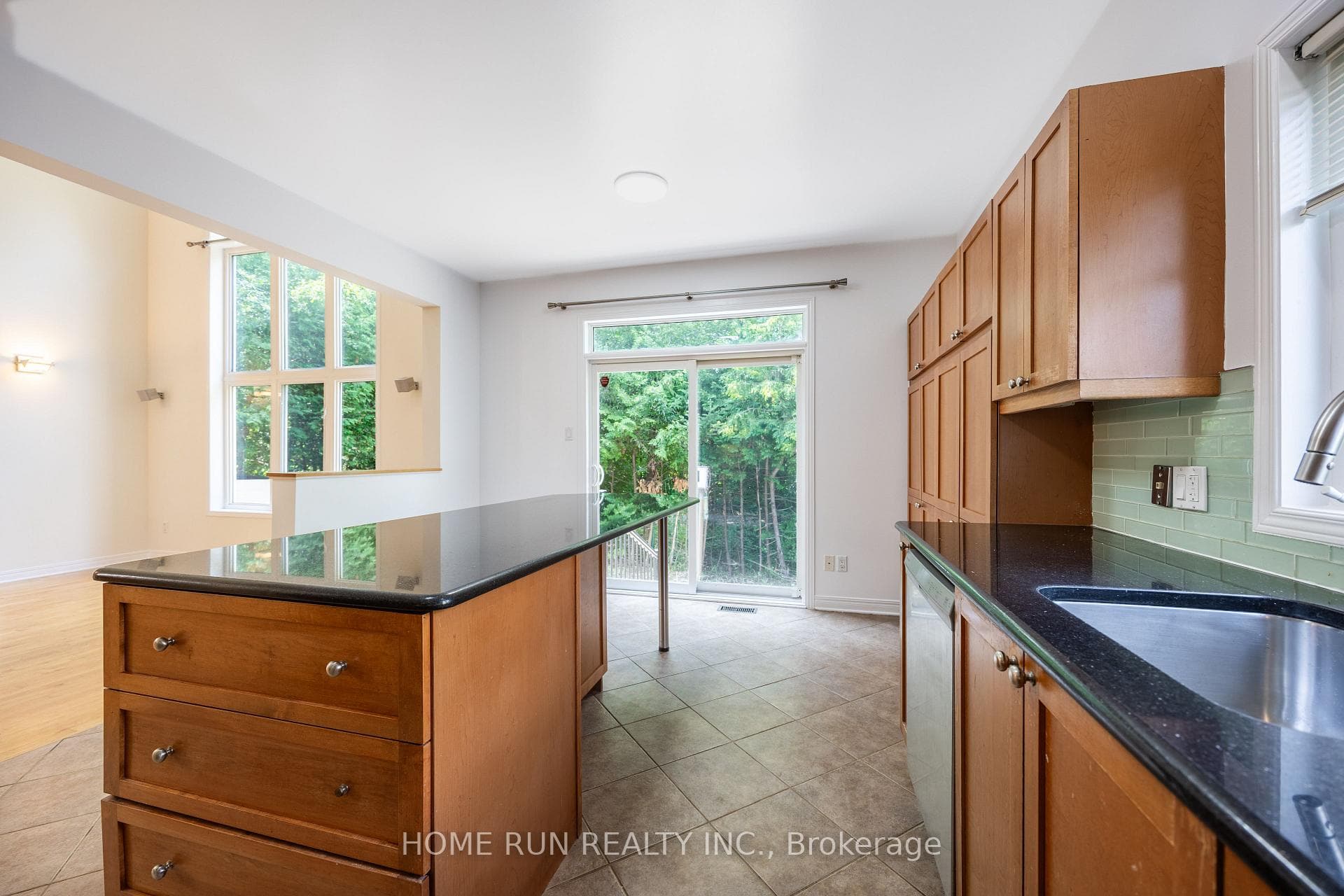 281 Goldridge Drive photo 23
