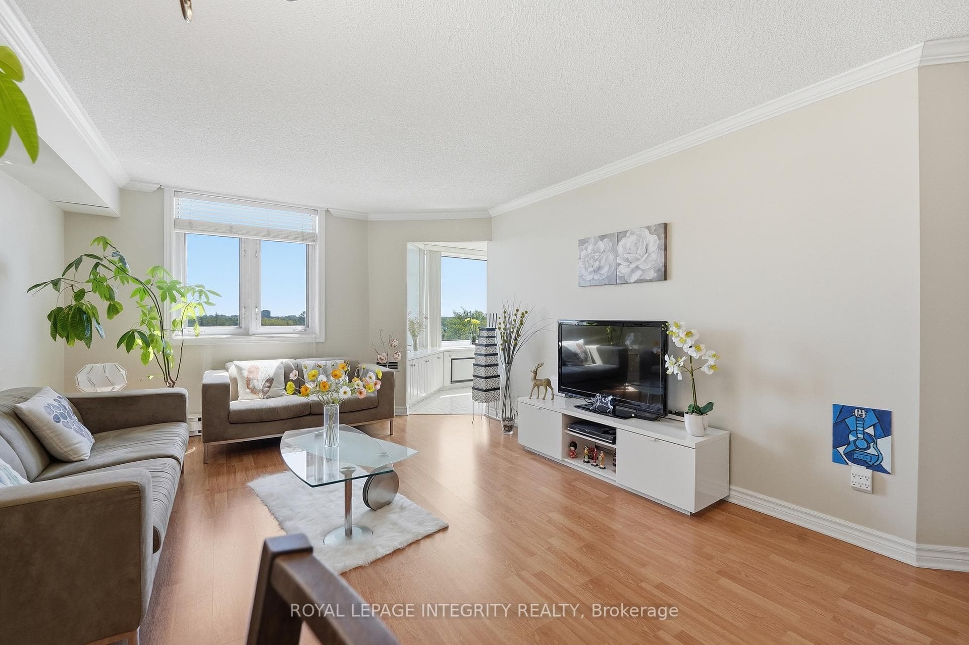 1025 Grenon Avenue Unit 608 photo 14