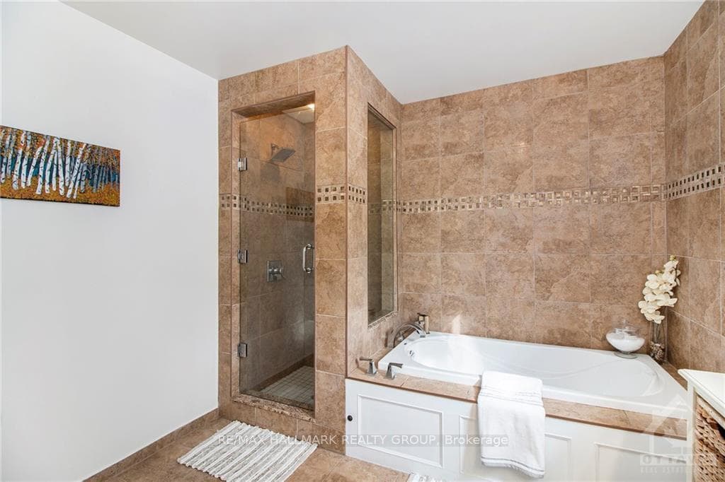 Shower in ensuite