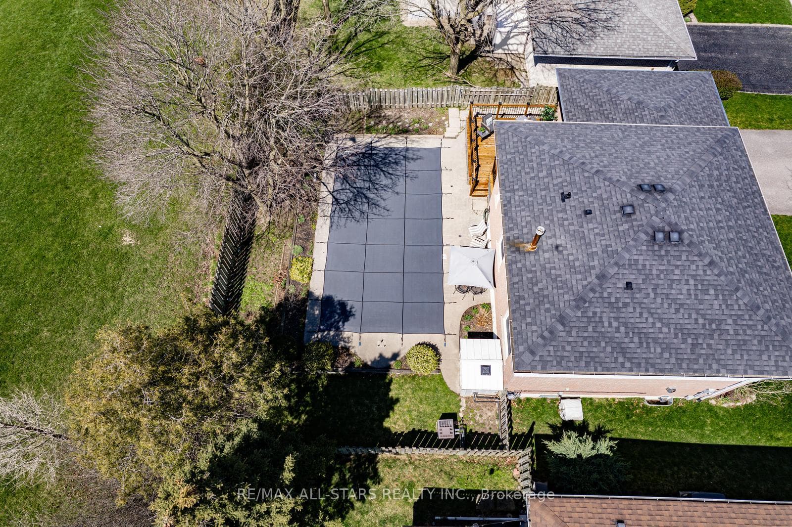 48 Thicketwood Boulevard photo 38