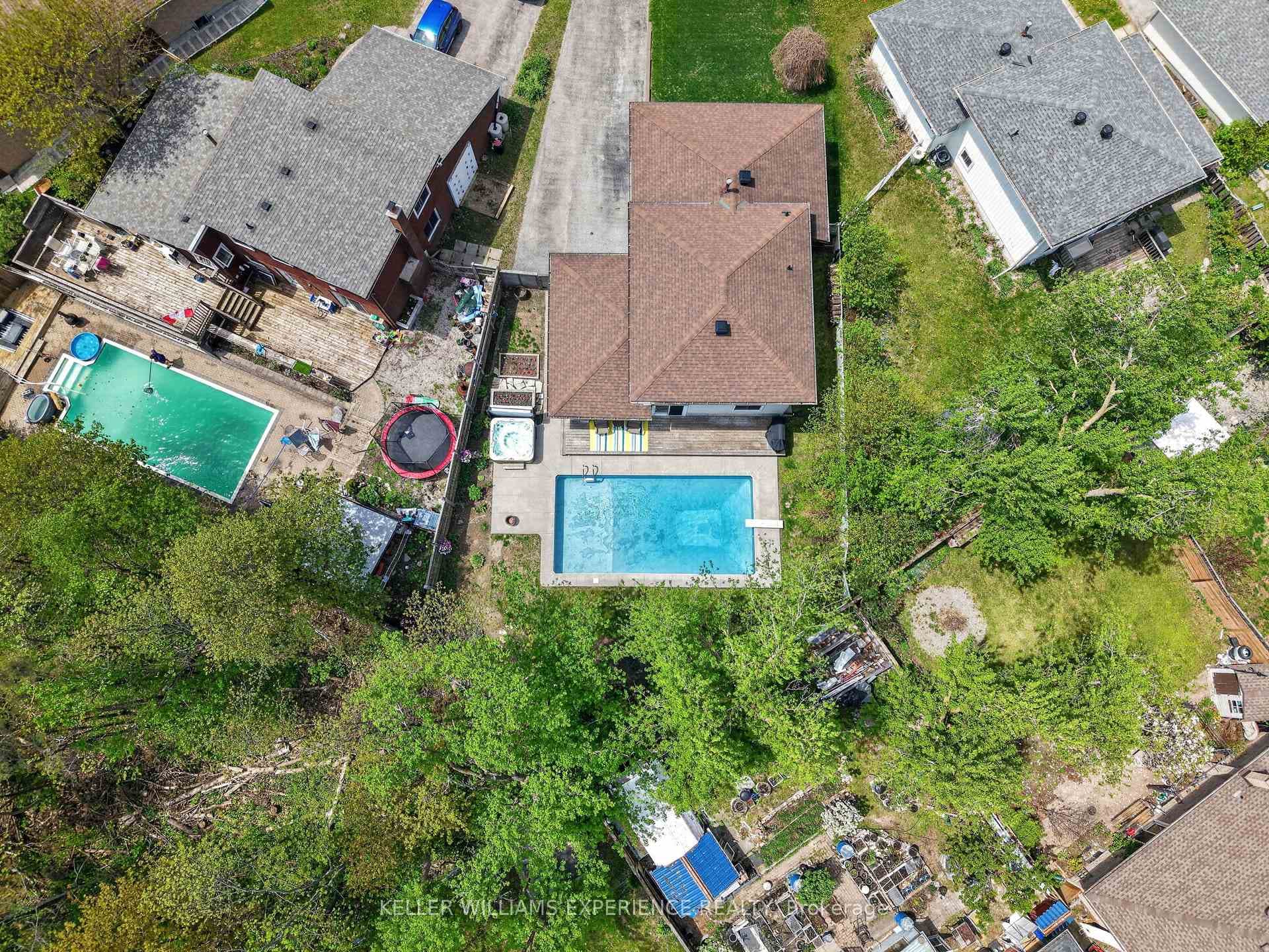 5 Atwood Court photo 31
