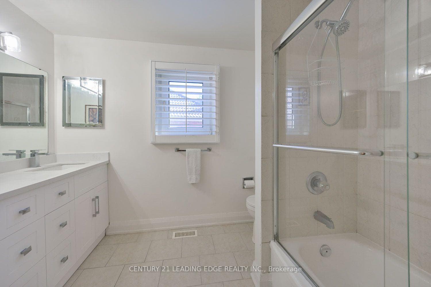 14 Montrose Crescent photo 34