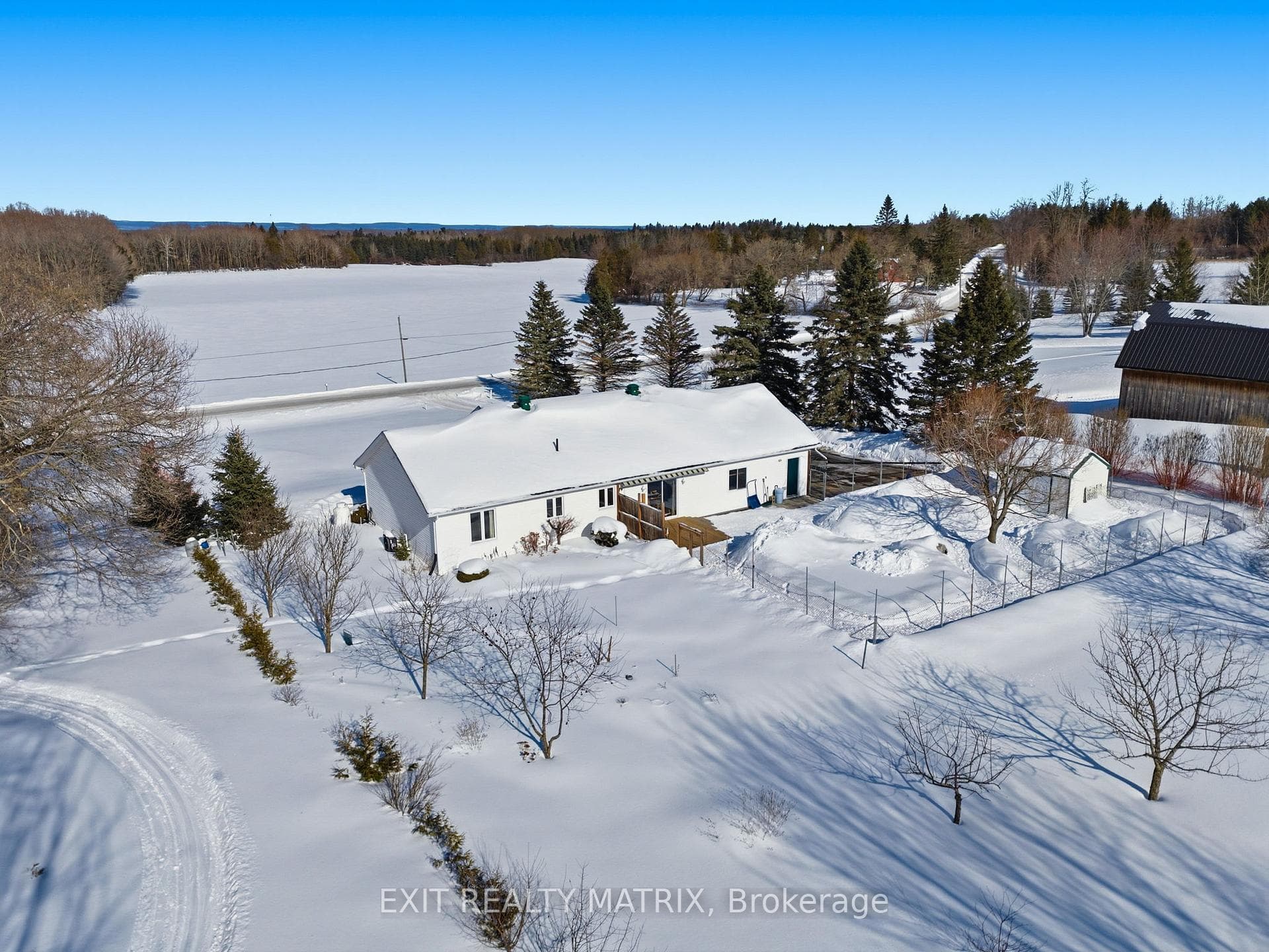 890 Happy Hollow Road photo 36