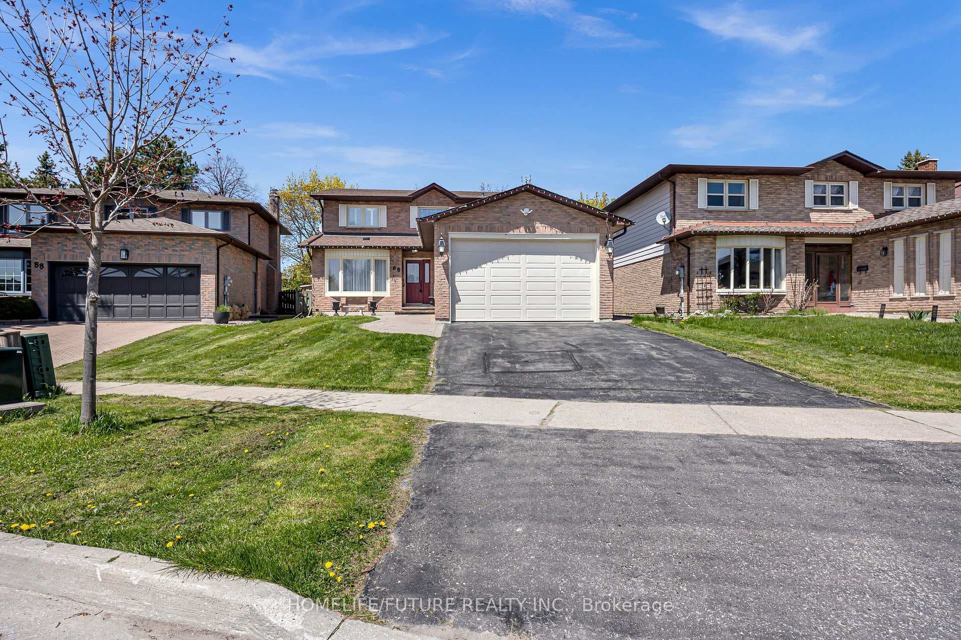 86 Robinson Crescent photo 44
