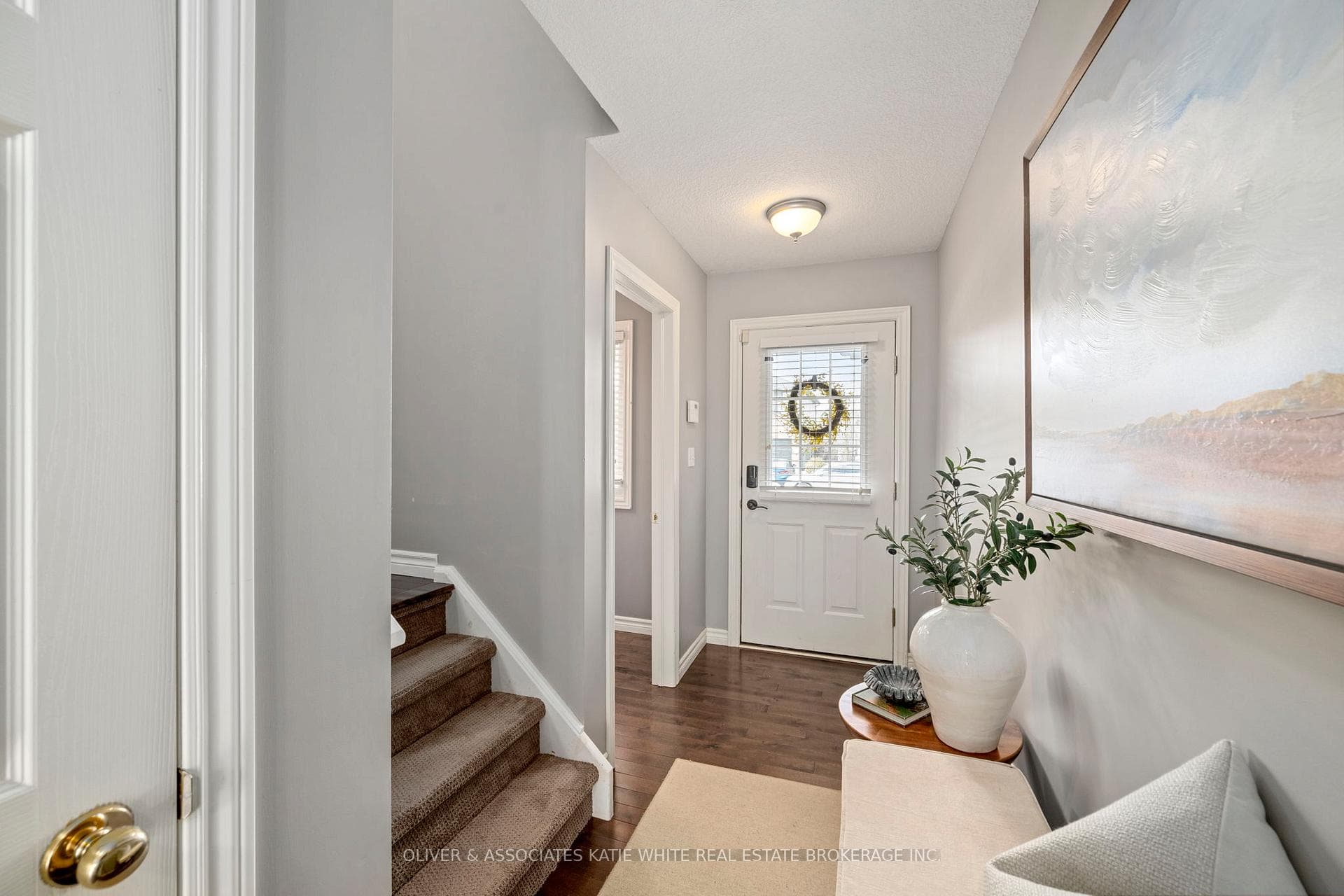 937 Blythwood Road photo 2