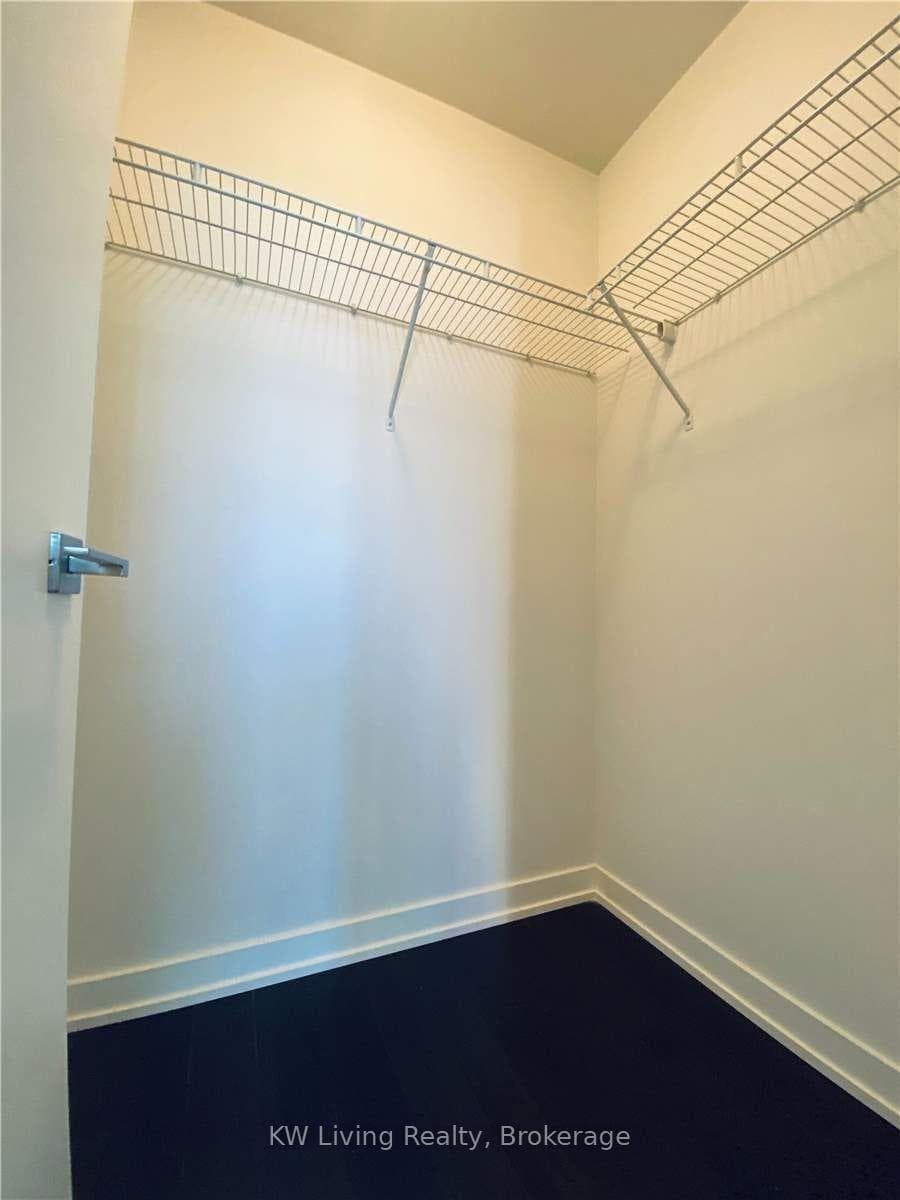 4085 Parkside Drive Unit 910 photo 9