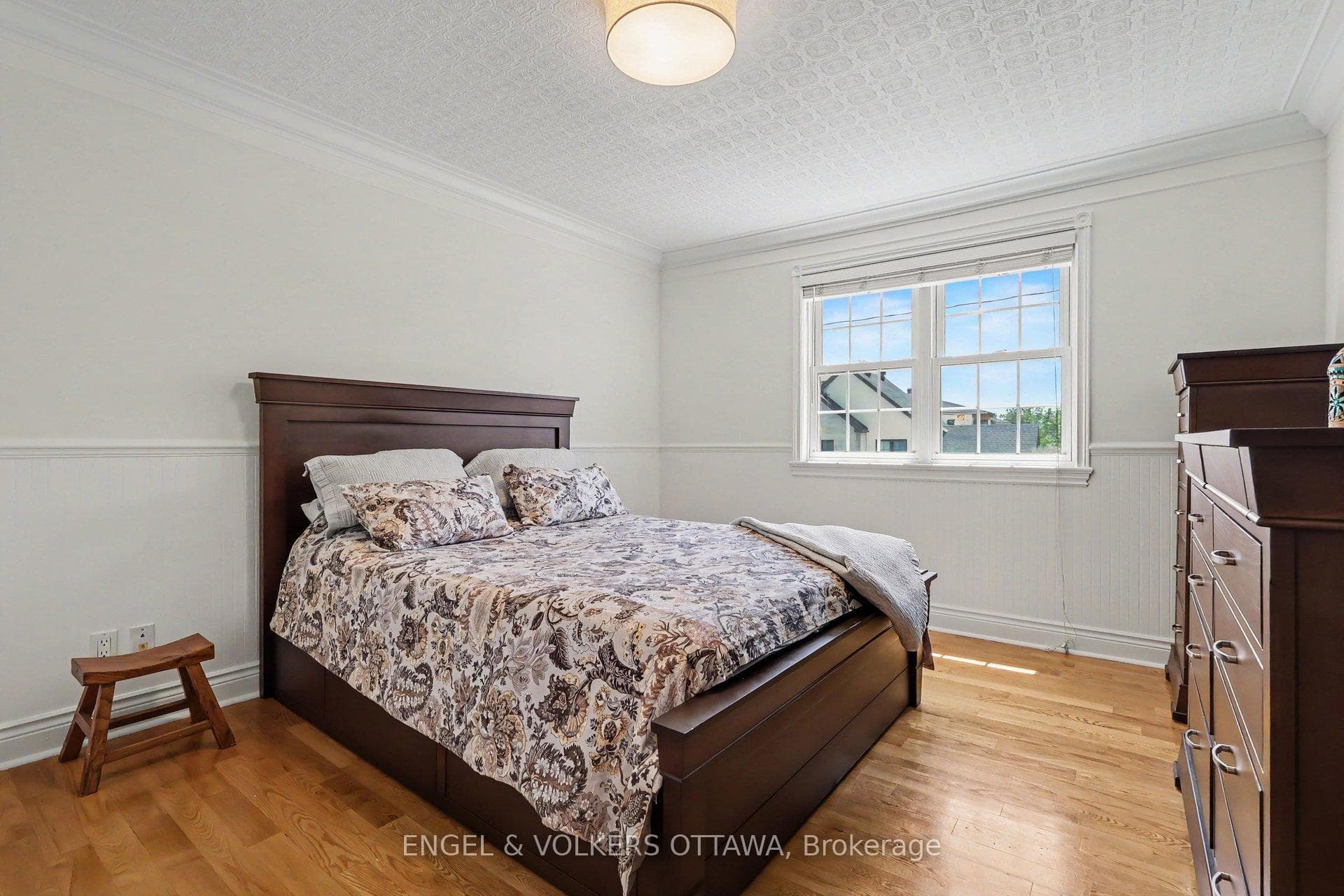 101 Ivy Crescent photo 21