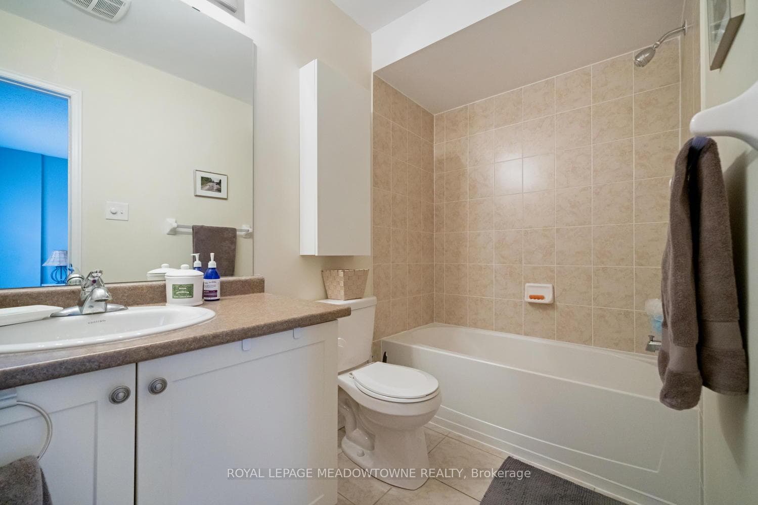 6 Tiffany Lane photo 19