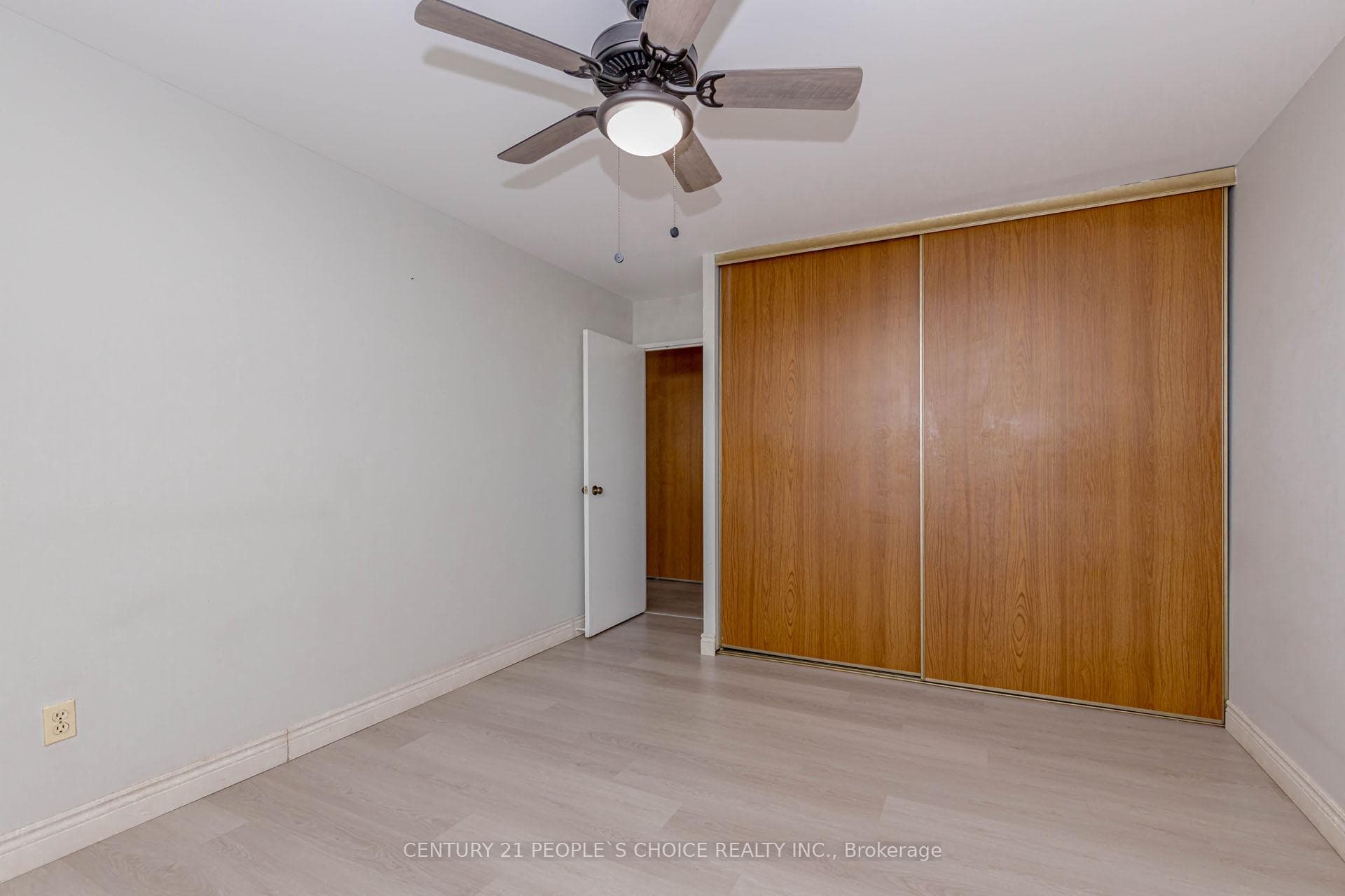 3533 Derry Road Unit 801 photo 33