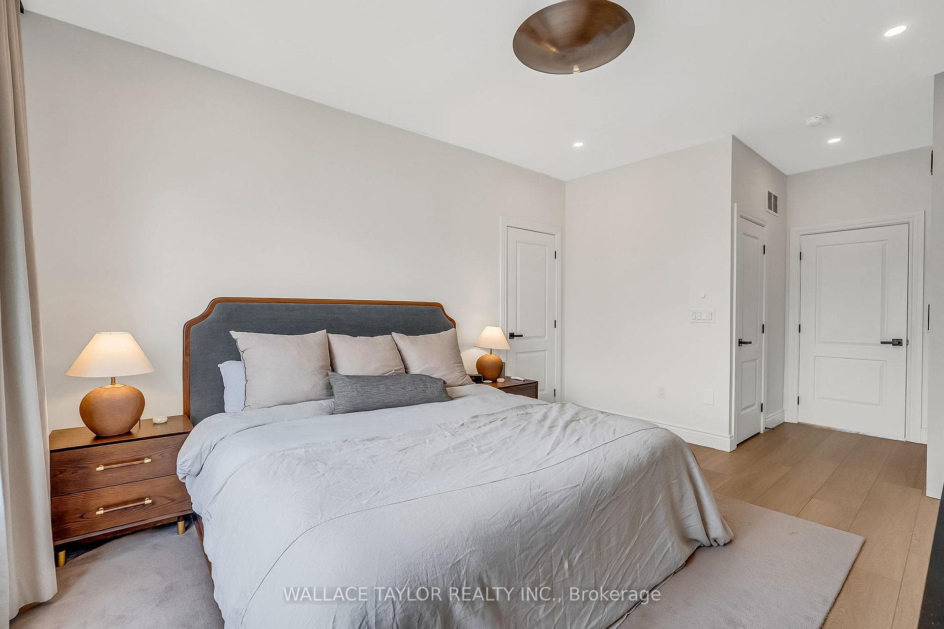 193 Perth Avenue photo 30