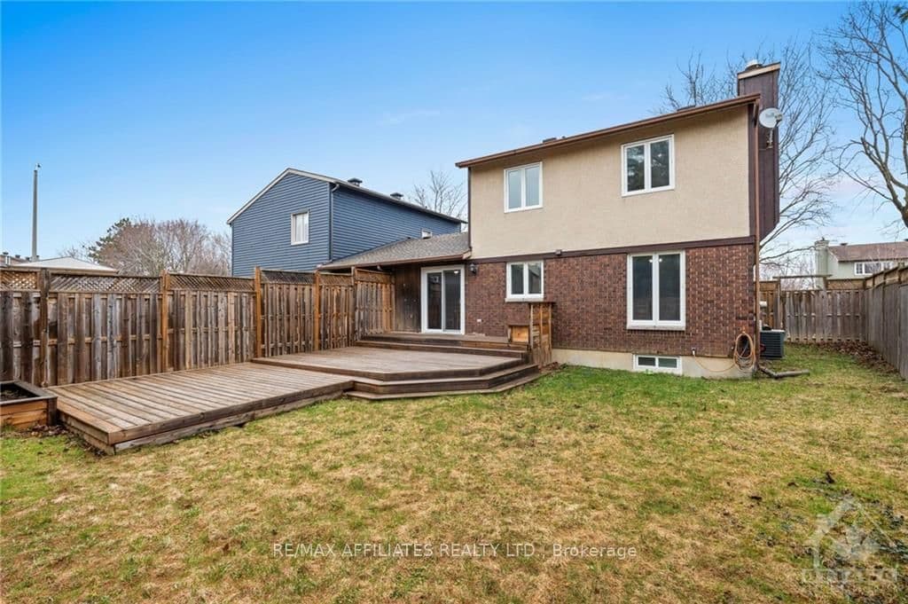 4 CONWAY Street photo 23