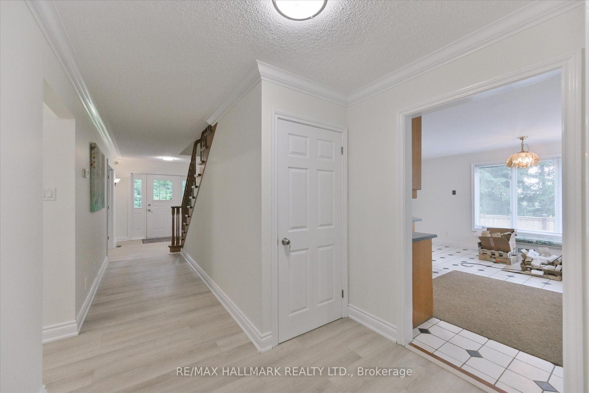 13918 Leslie Street photo 6