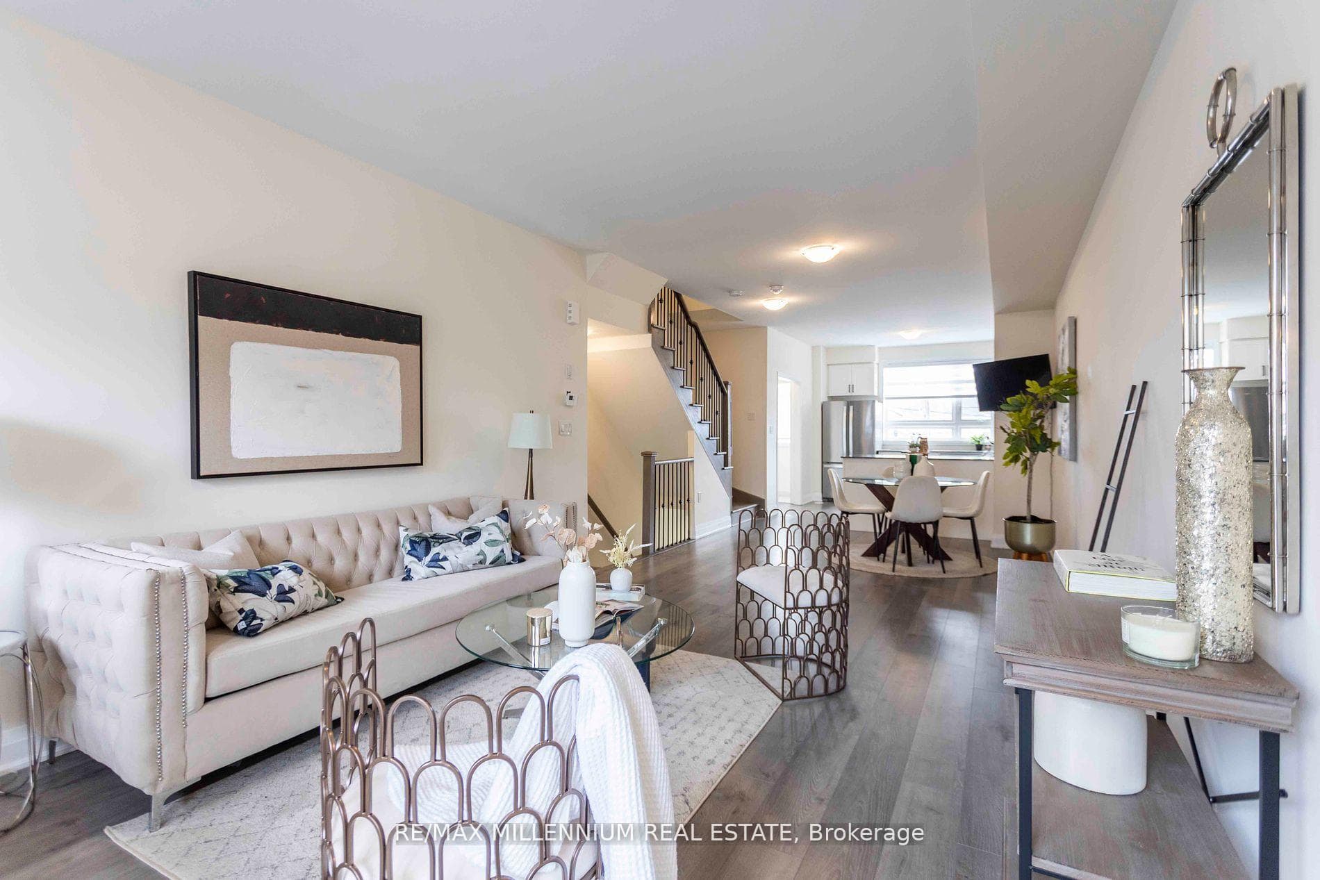 250 Finch Avenue Unit 302 photo 3