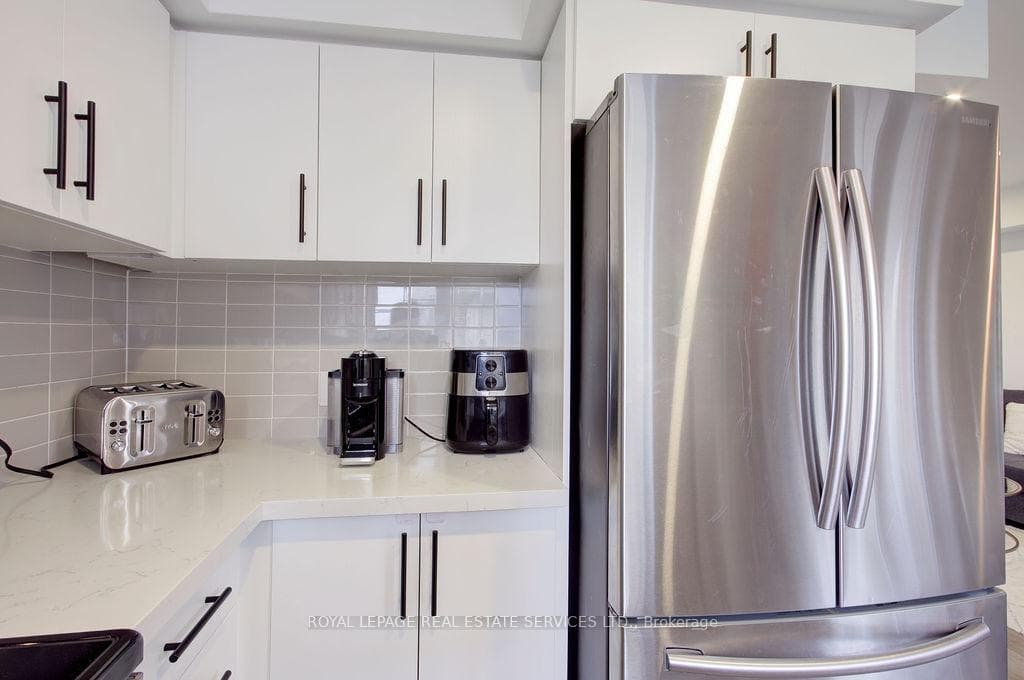 2441 Greenwich Drive Unit 65 photo 13