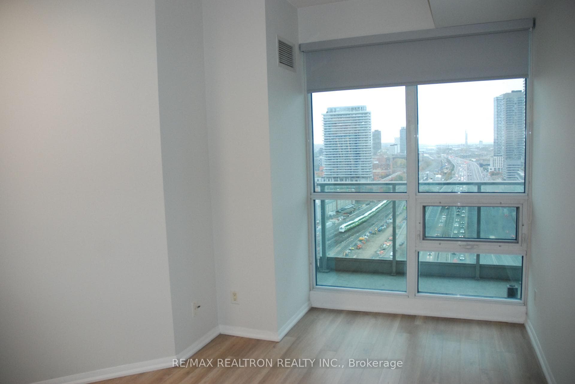 18 Yonge Street Unit 2408 photo 9