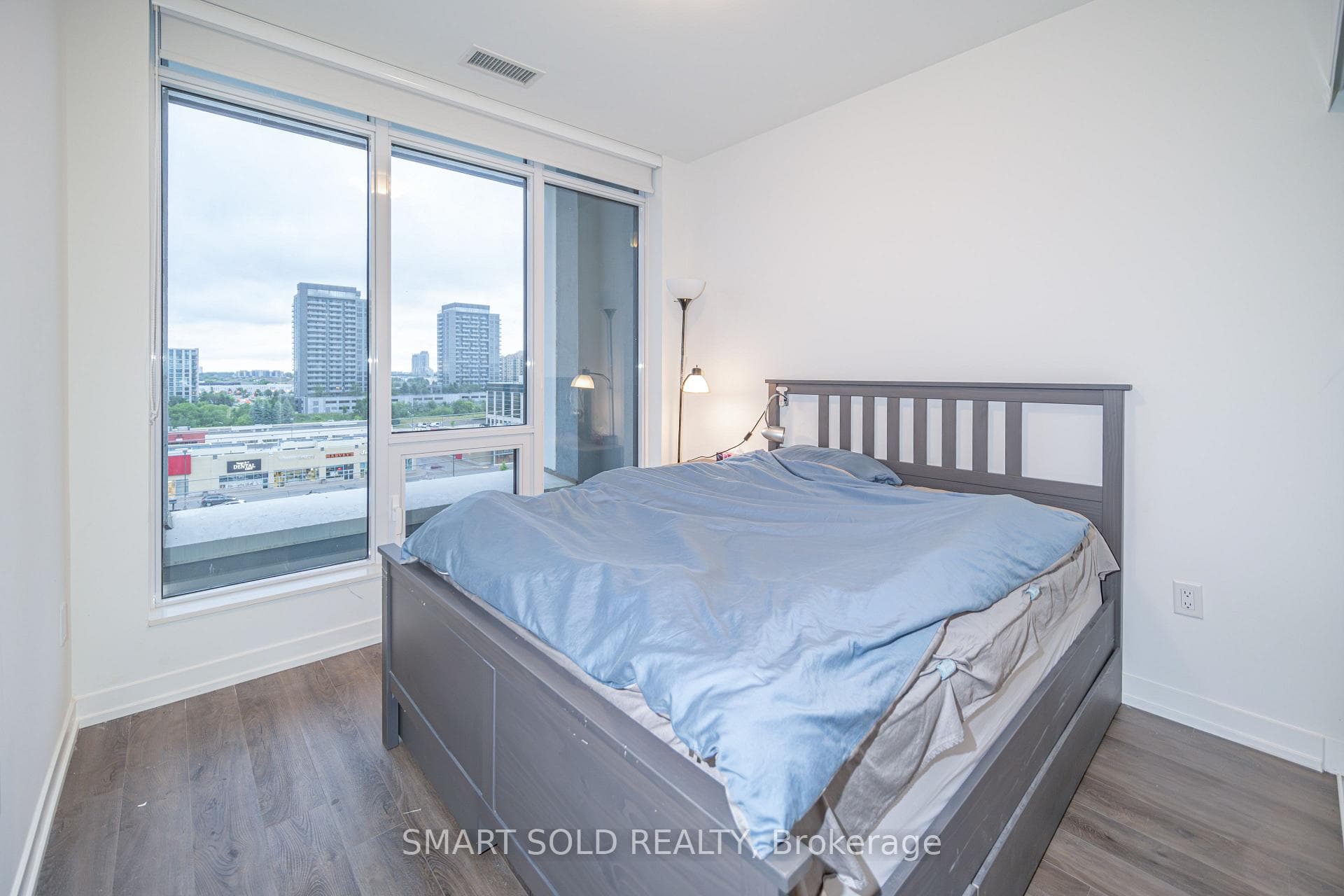 8868 Yonge Street Unit 816E photo 11