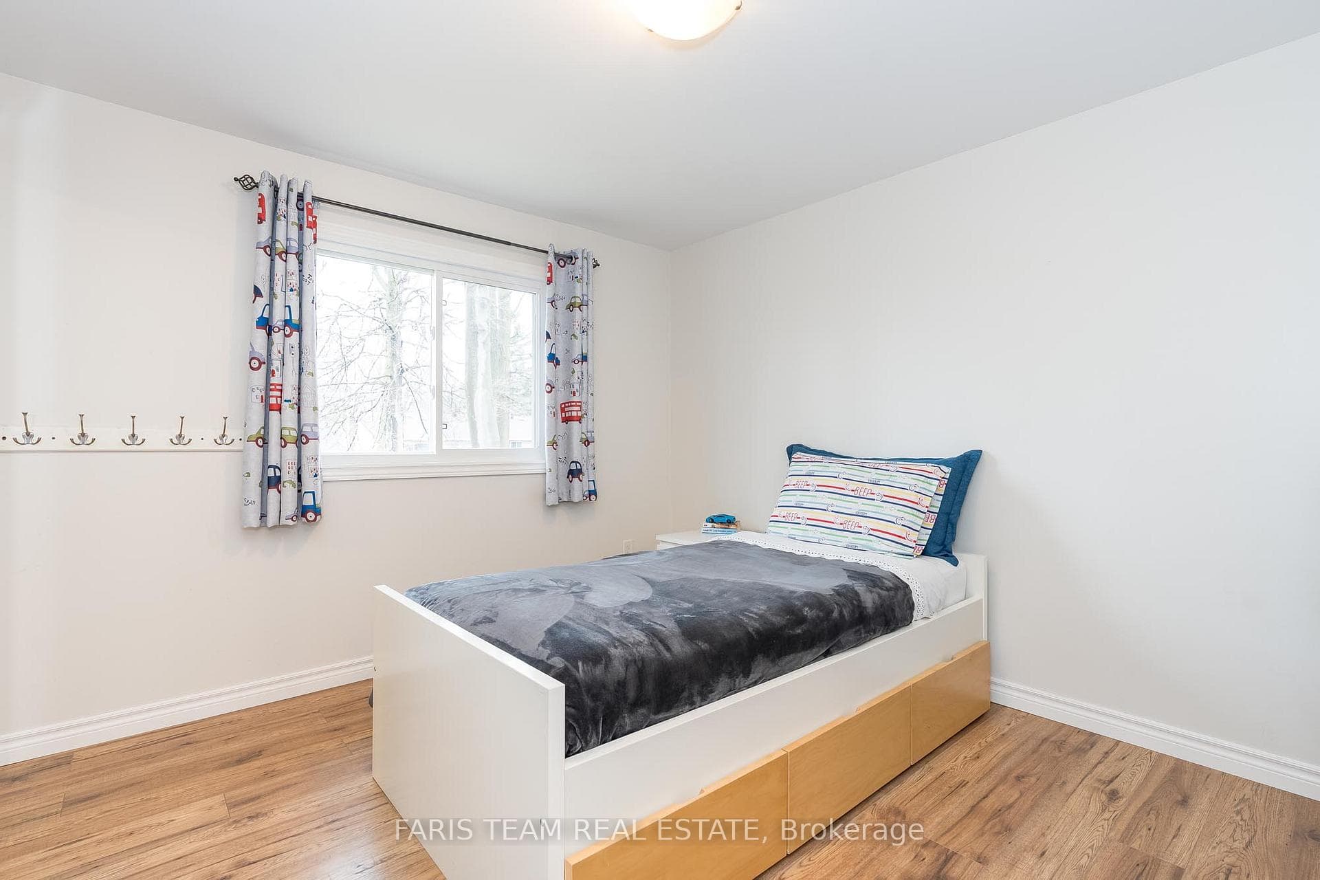 128 Springdale Drive photo 13