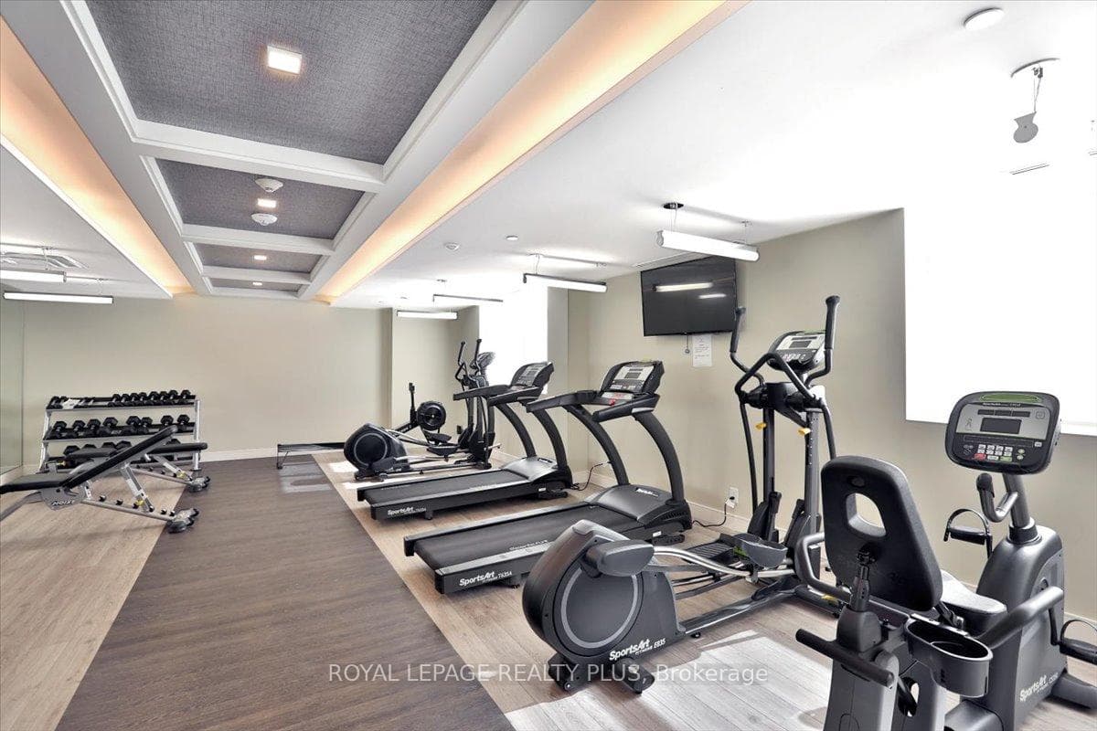 1575 Lakeshore Road Unit 117 photo 36