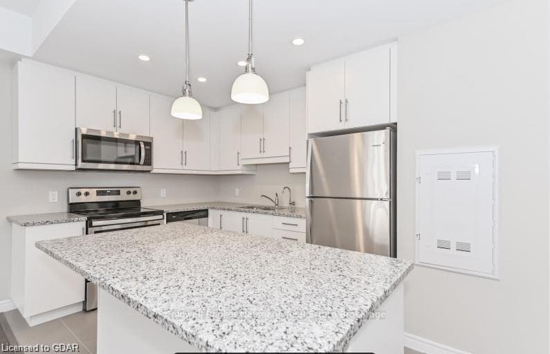333 GOSLING GARDENS Gardens Unit 103 photo 5