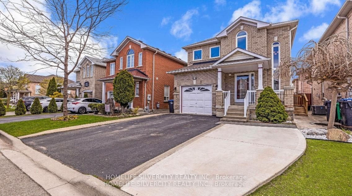 25 Oakmeadow Drive photo 1