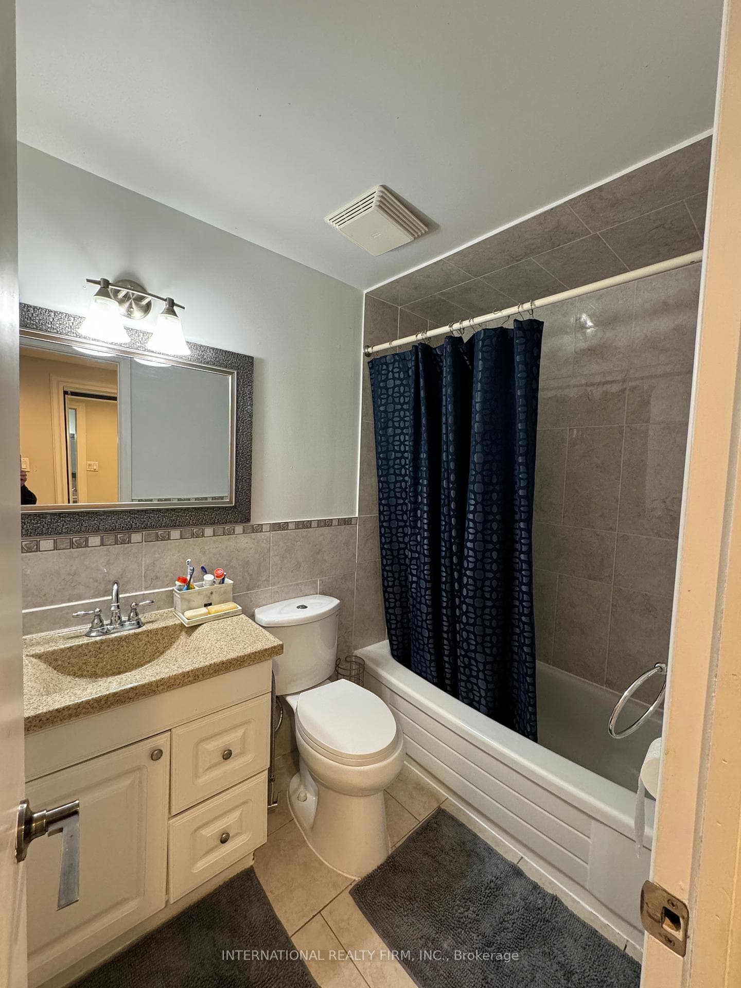 2nd floor washroom