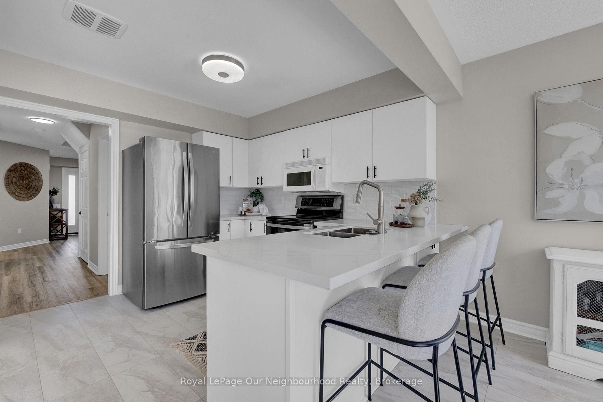 31 Brownstone Crescent photo 7