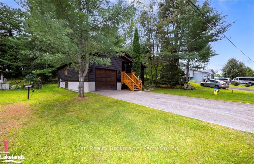 14 ALBERT Street photo 44