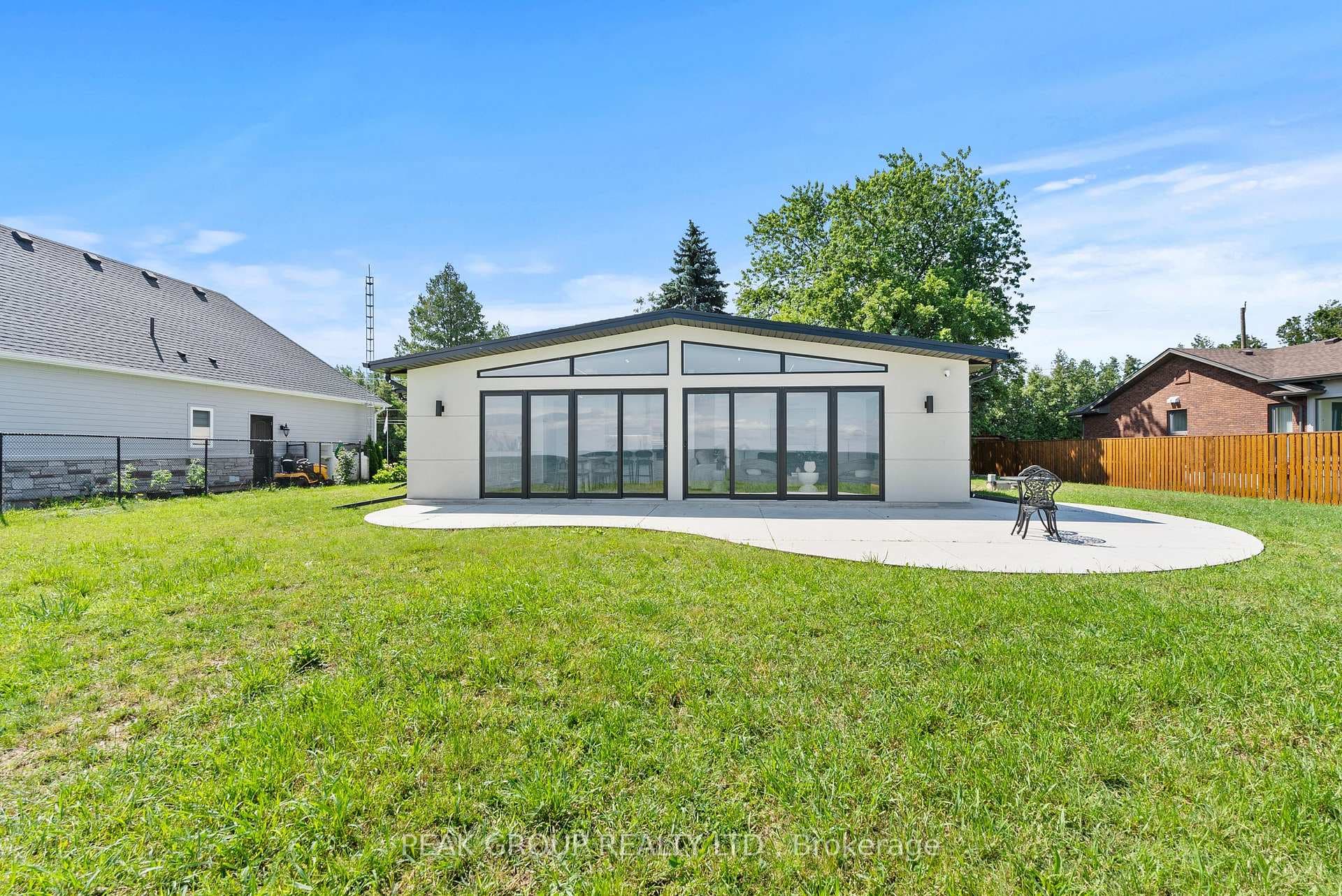 22 Firelane 2B Road photo 15