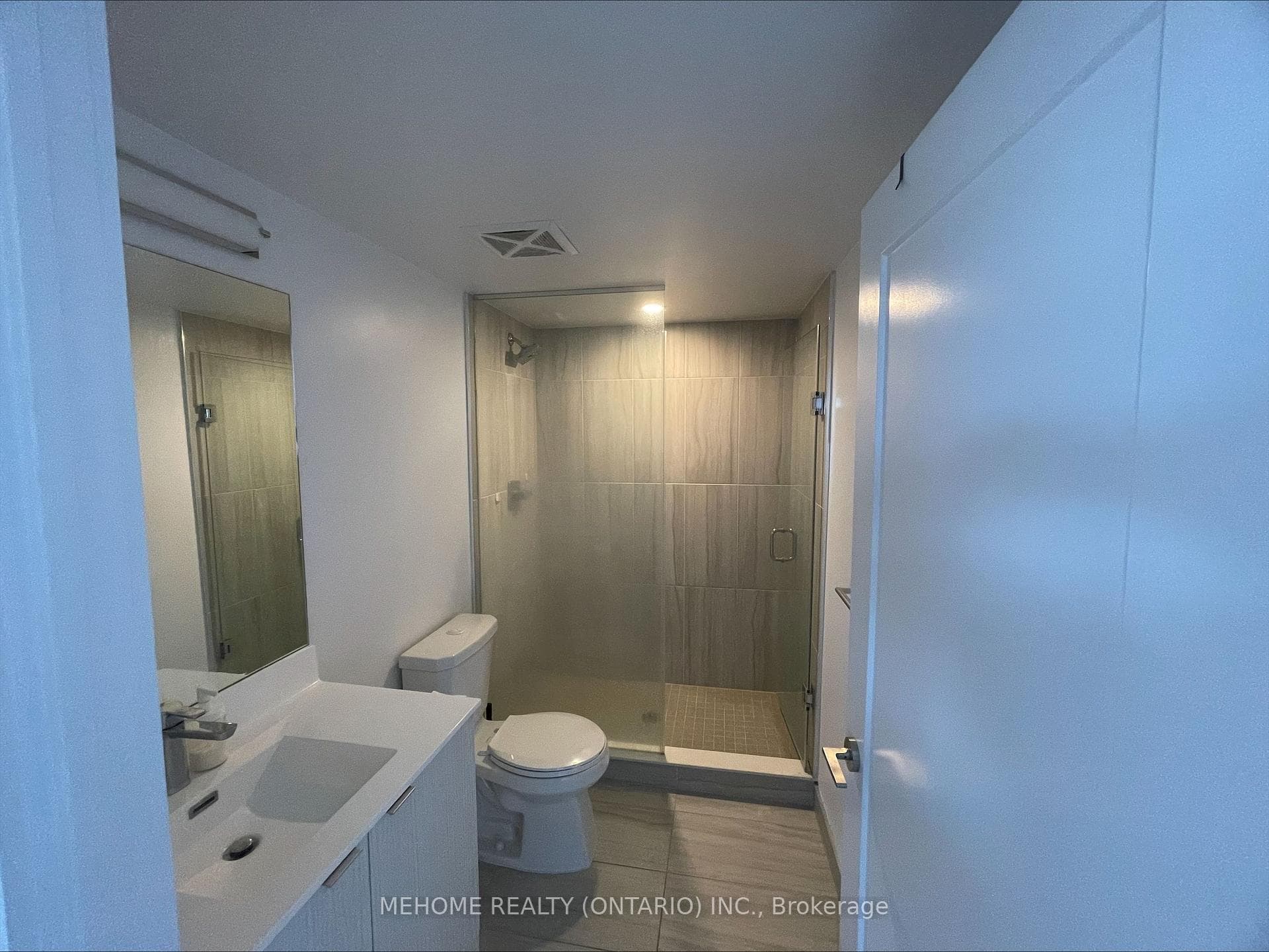 225 Village Green Square Unit 1602 photo 8