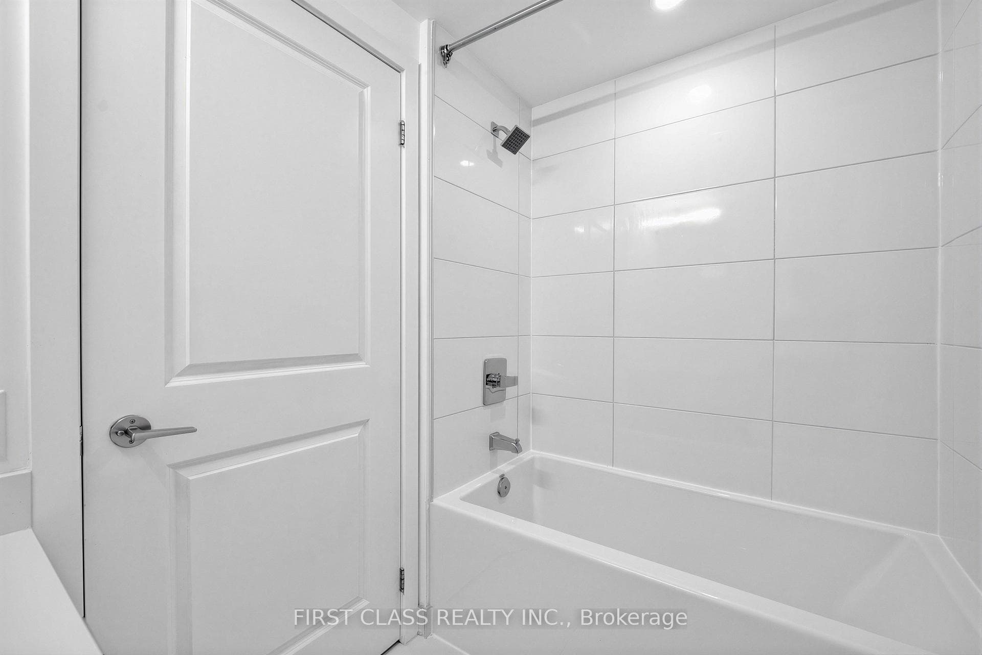 395 Bloor Street Unit 4203 photo 18
