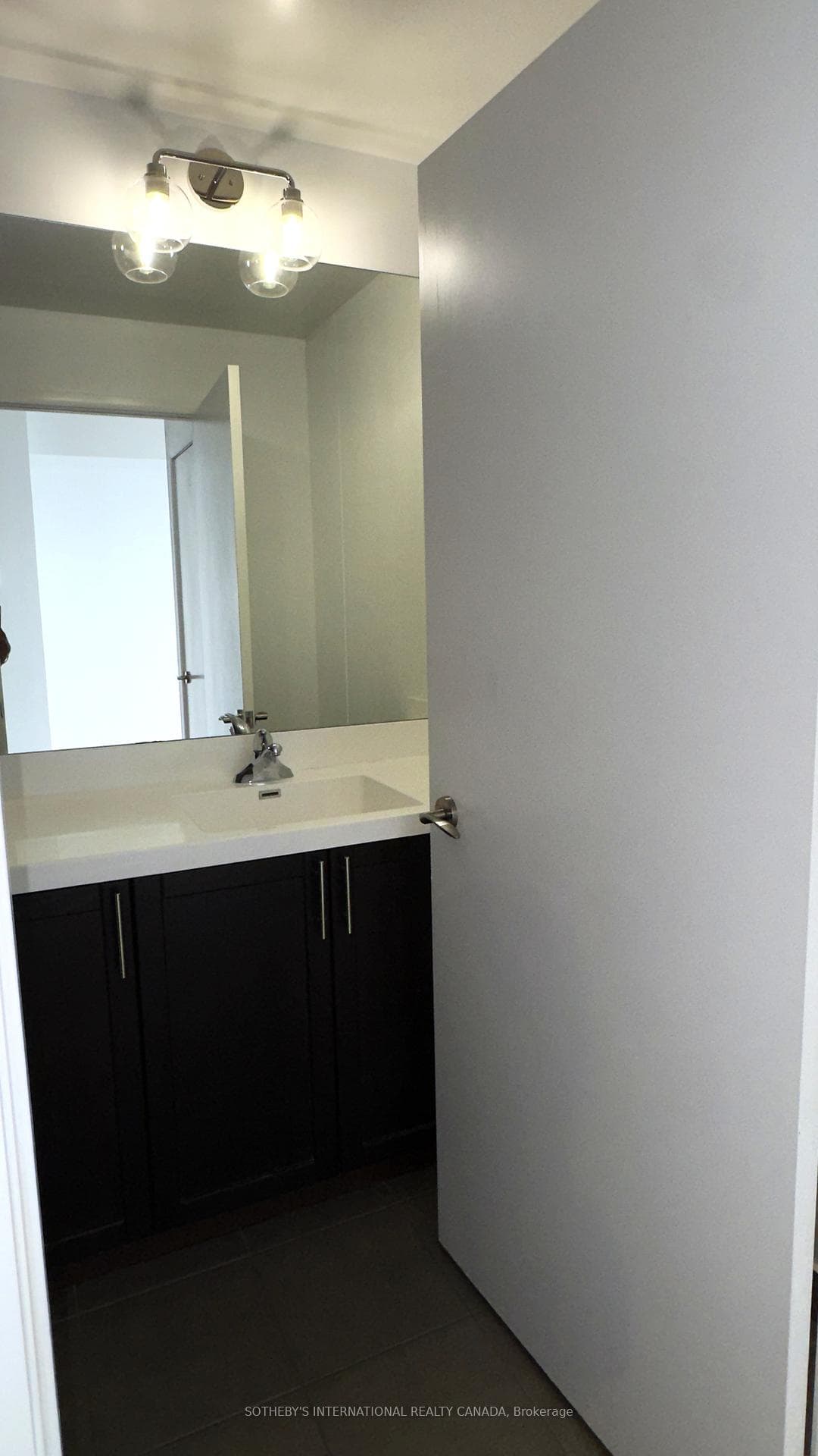 830 Lawrence Avenue Unit 802 photo 10
