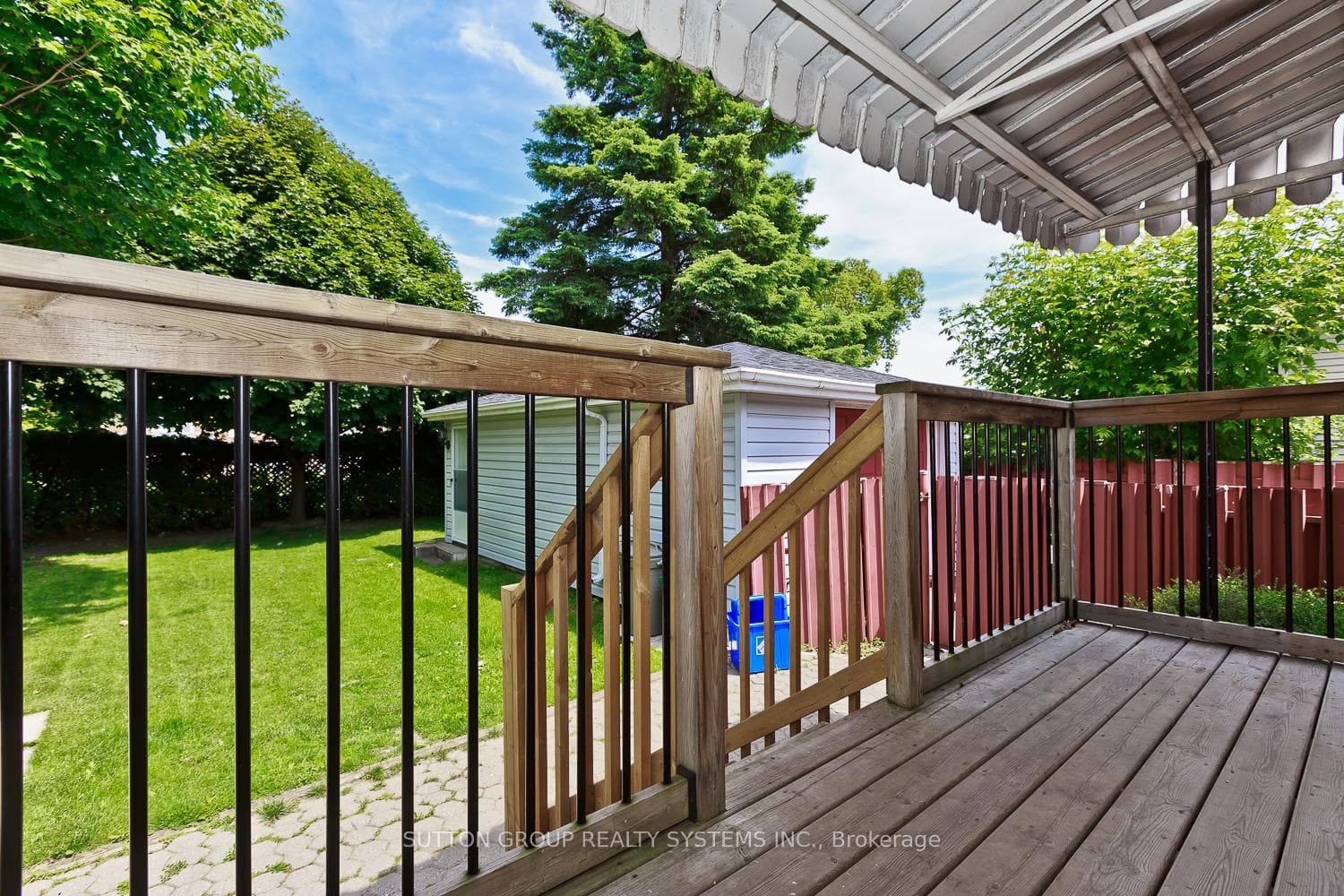 147 Lasalle Avenue photo 28