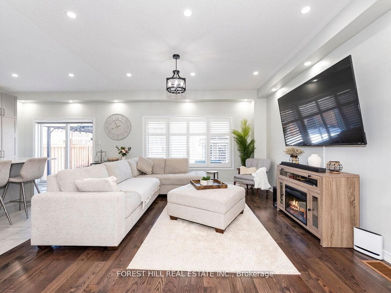 488 Linden Drive photo 8