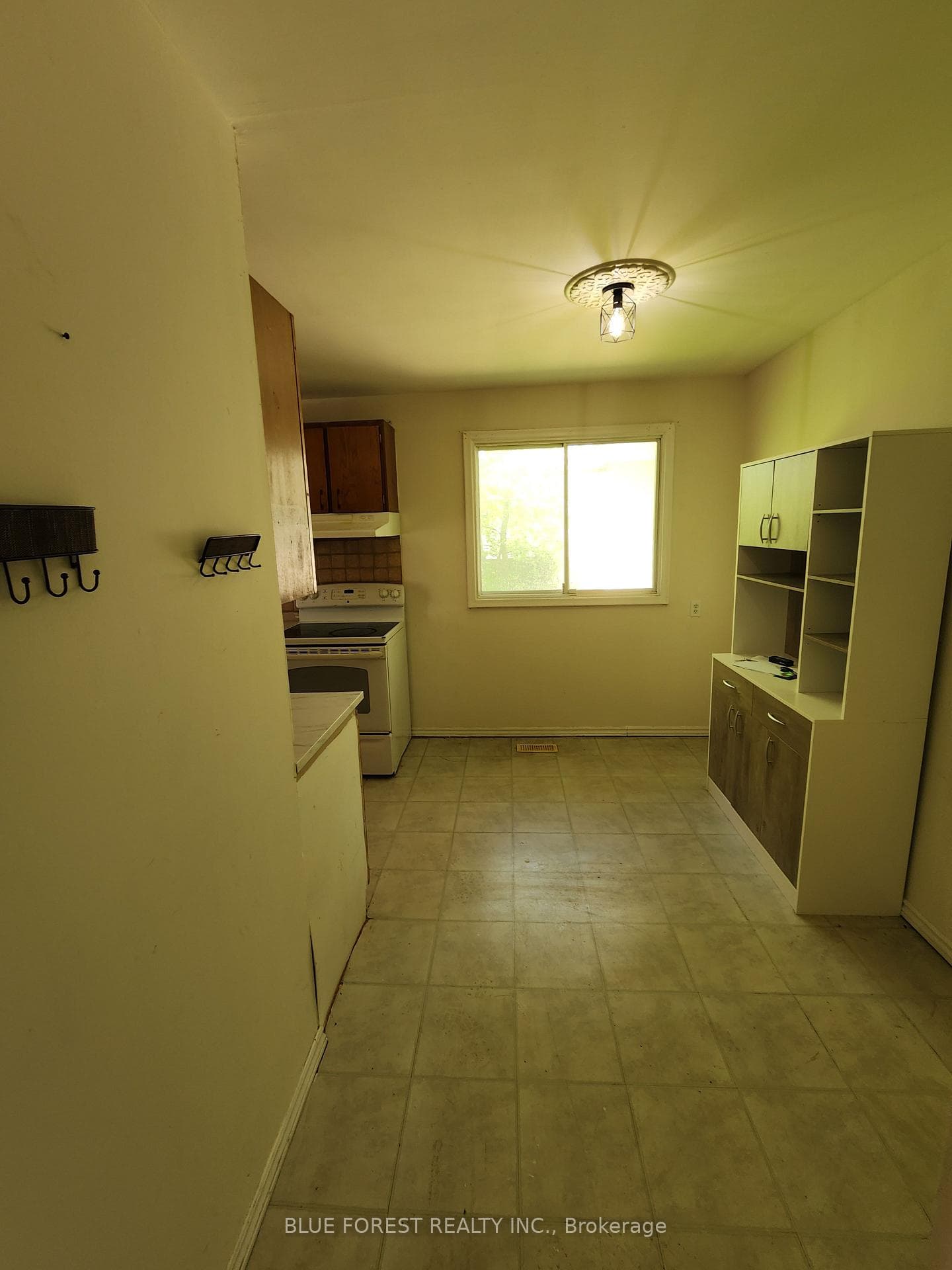 159 Boullee Street Unit 4 photo 3